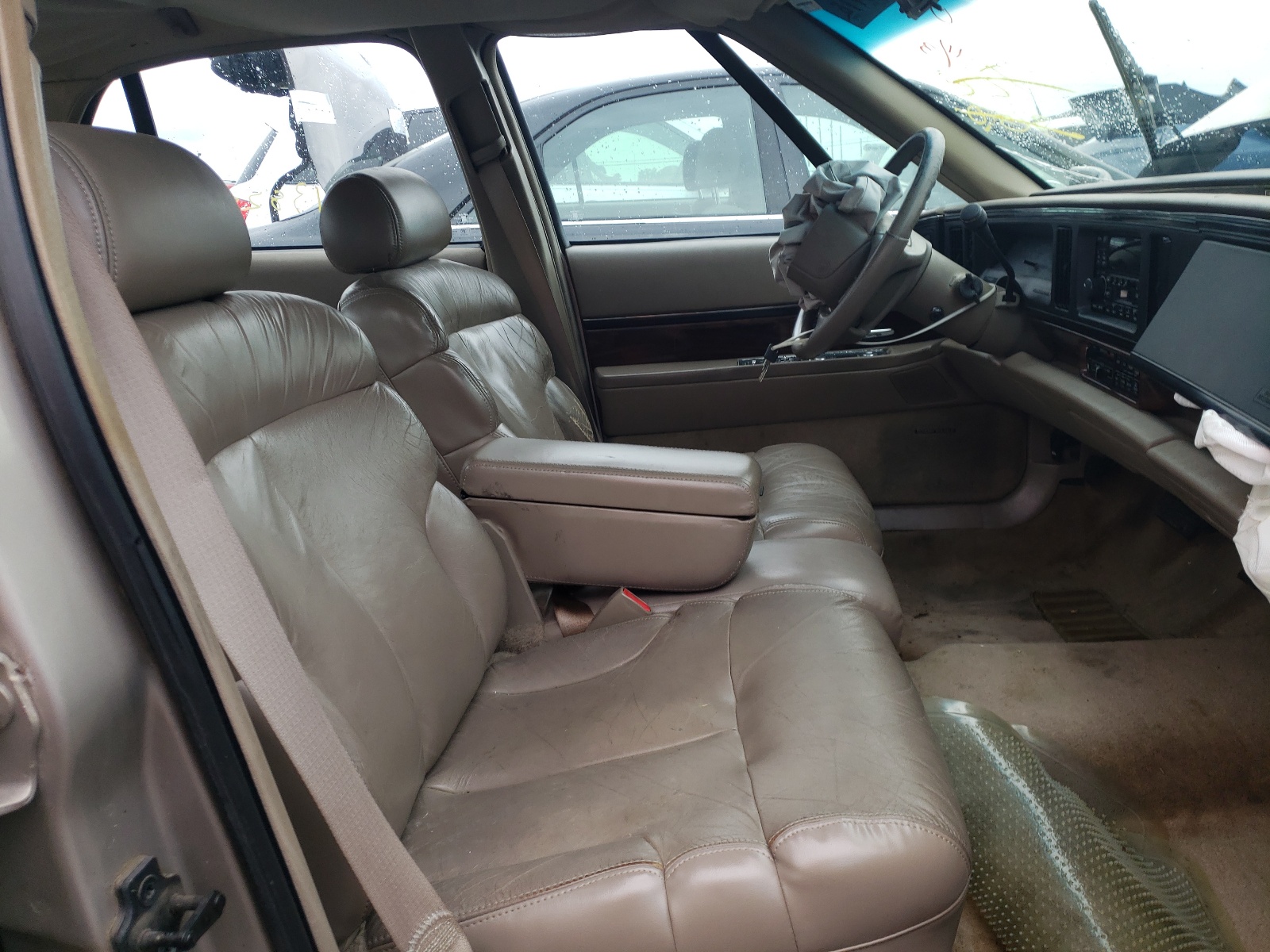 Photo 5 from auction – 1997 BUICK LESABRE CU with VIN 1G4HP52KXVH490137