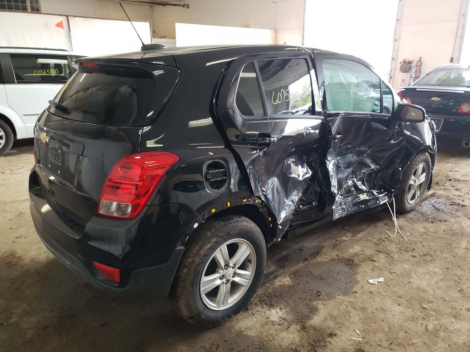 Photo 4 from auction – 2020 CHEVROLET TRAX LS with VIN KL7CJKSB6LB087171