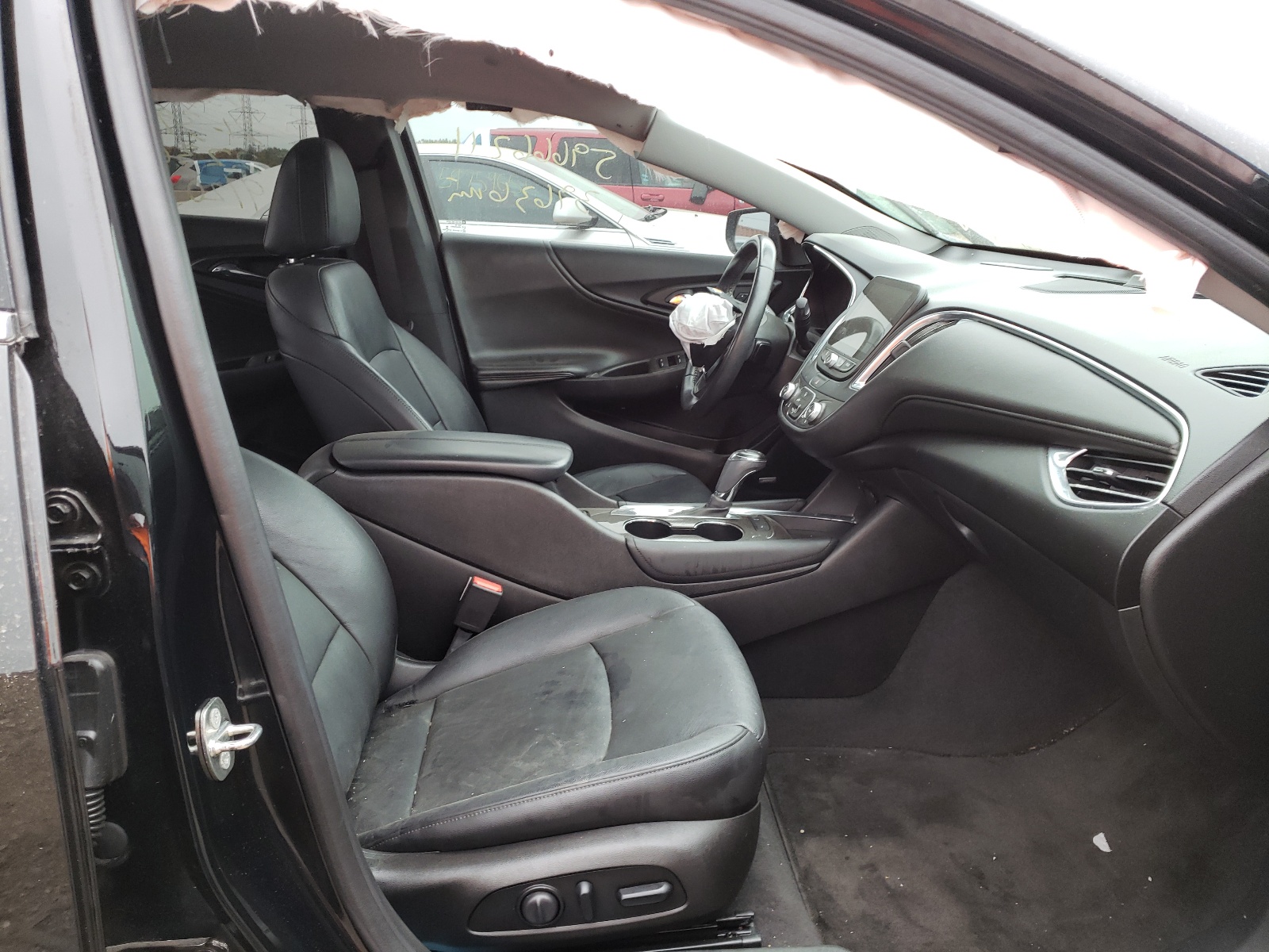 Photo 5 from auction – 2018 CHEVROLET MALIBU LT with VIN 1G1ZD5ST6JF223022