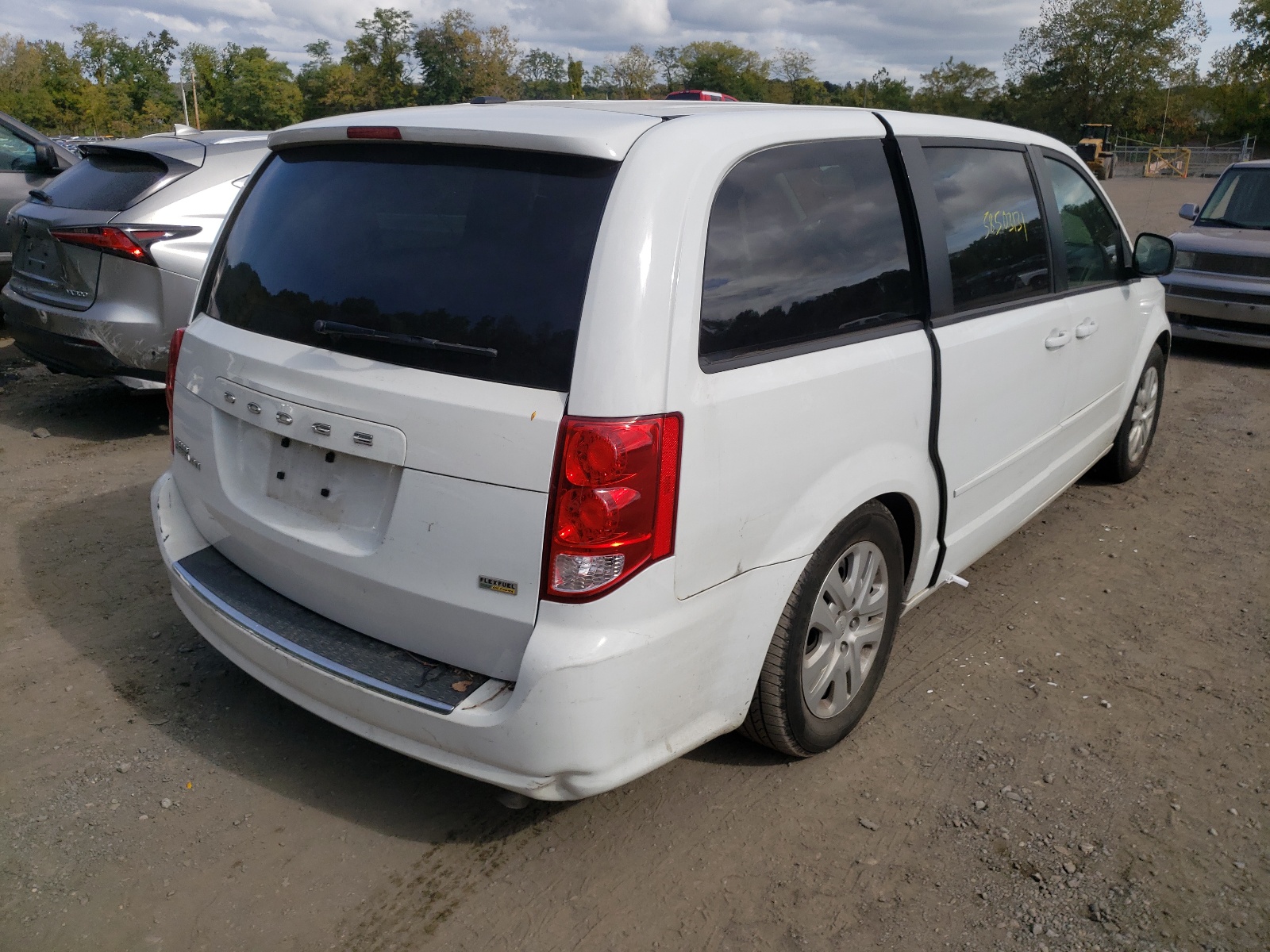 Photo 4 from auction – 2015 DODGE GRAND CARA with VIN 2C4RDGBGXFR718569