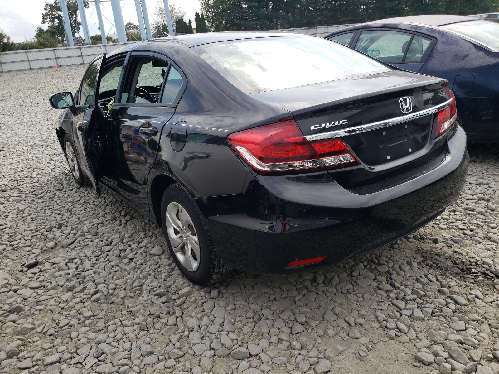 Photo 3 from auction – 2014 HONDA CIVIC LX with VIN 2HGFB2F50EH555358
