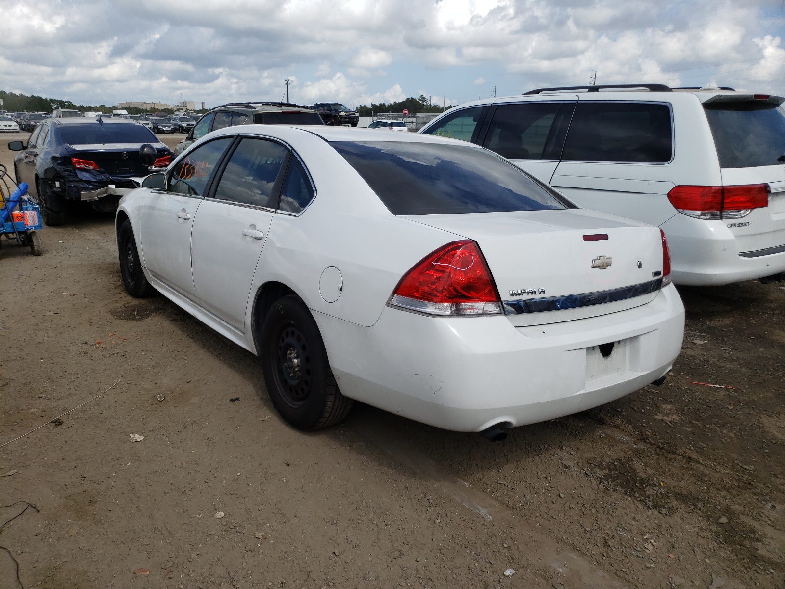 Photo 3 from auction – 2011 CHEVROLET IMPALA POL with VIN 2G1WD5EM4B1278259