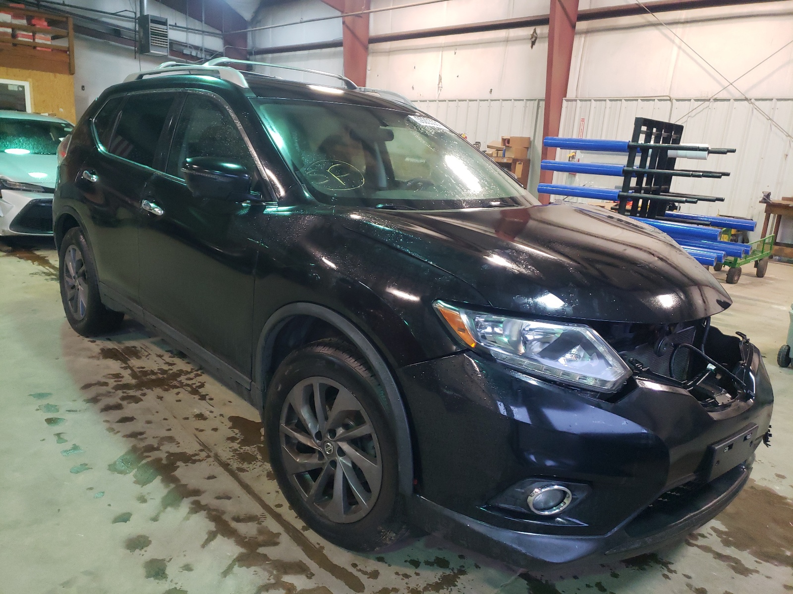 NISSAN ROGUE S 2016 with VIN 5N1AT2MV3GC770811 - Photo from auction