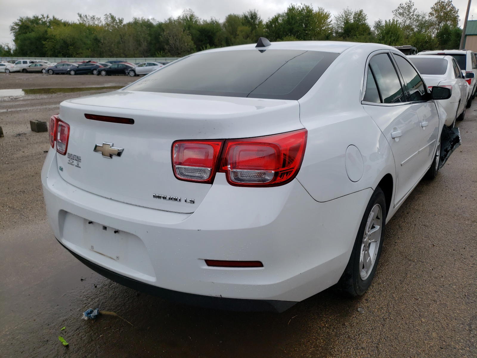 Photo 4 from auction – 2014 CHEVROLET MALIBU LS with VIN 1G11B5SL4EF212013