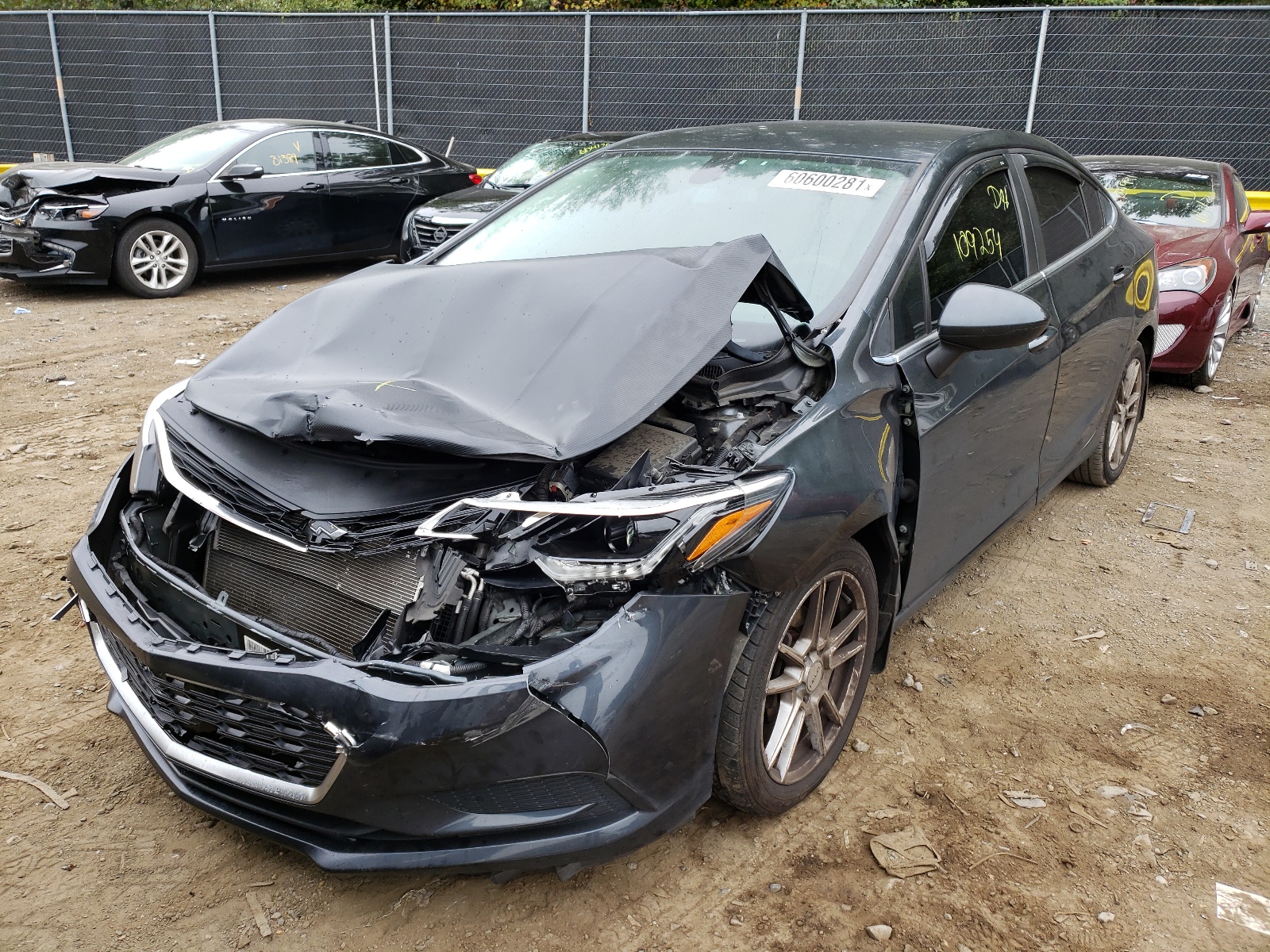 Photo 2 from auction – 2017 CHEVROLET CRUZE LT with VIN 1G1BE5SM8H7142437