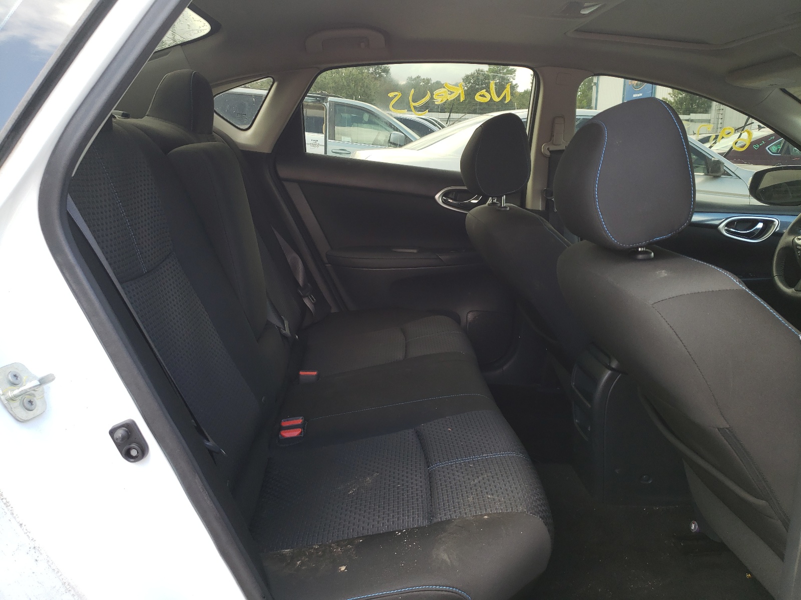 Photo 6 from auction – 2017 NISSAN SENTRA SR with VIN 3N1CB7AP6HY409362