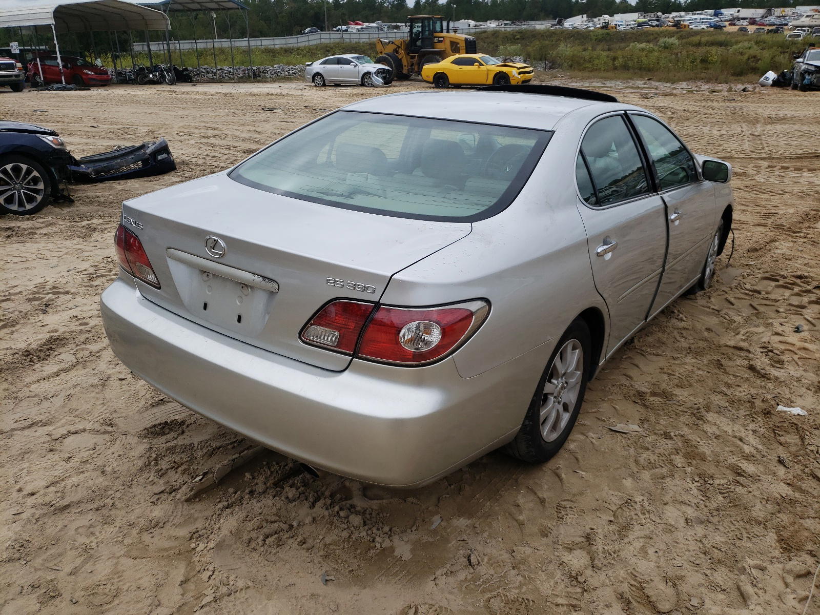 Photo 4 from auction – 2004 LEXUS ES 330 with VIN JTHBA30G140003109
