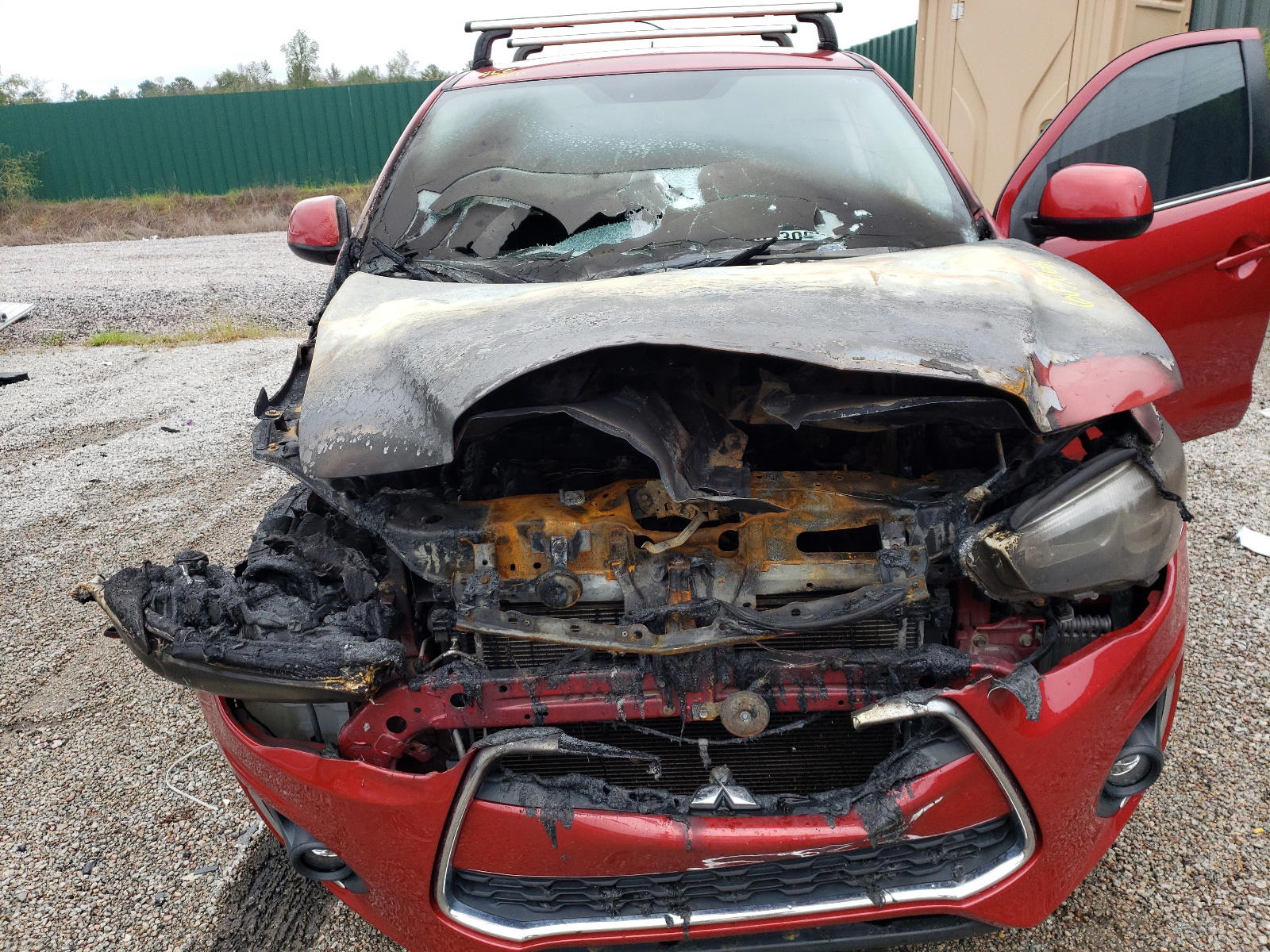Photo 9 from auction – 2013 MITSUBISHI OUTLANDER with VIN 4A4AP4AU4DE014090