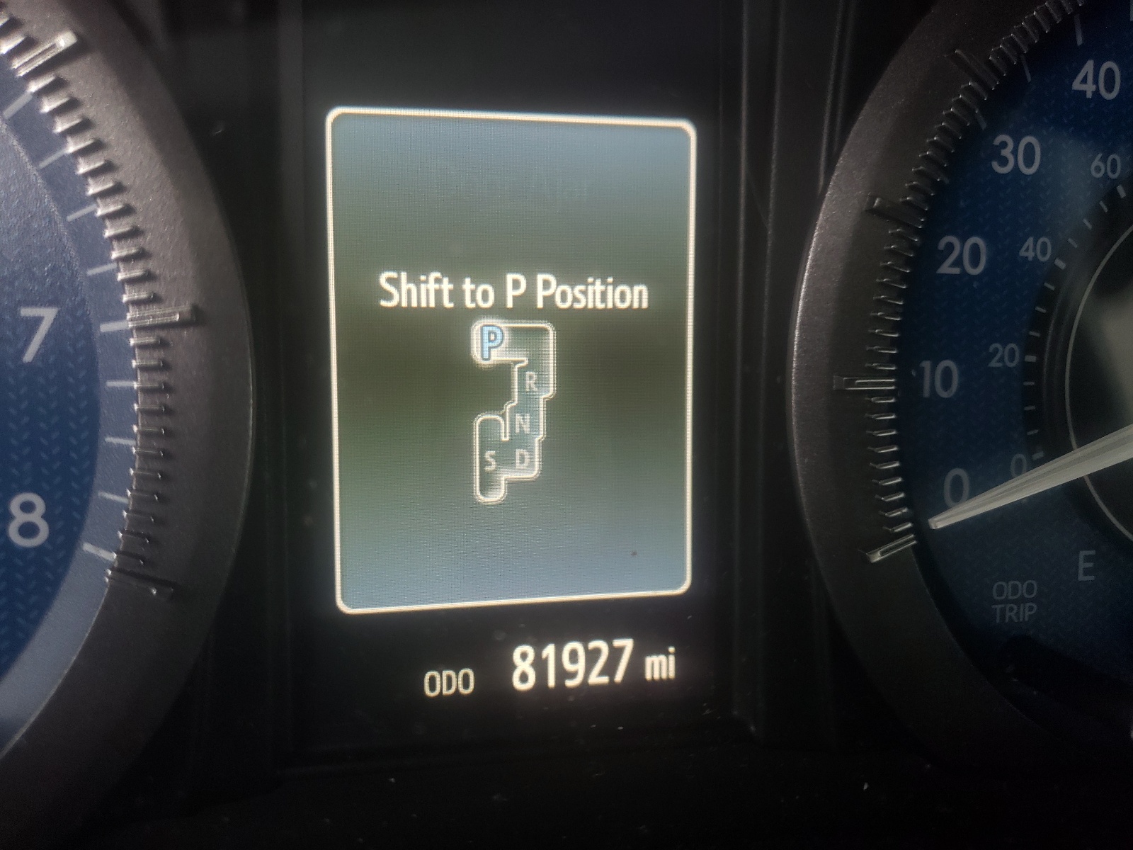 Photo 8 from auction – 2017 TOYOTA SIENNA XLE with VIN 5TDYZ3DC8HS865600
