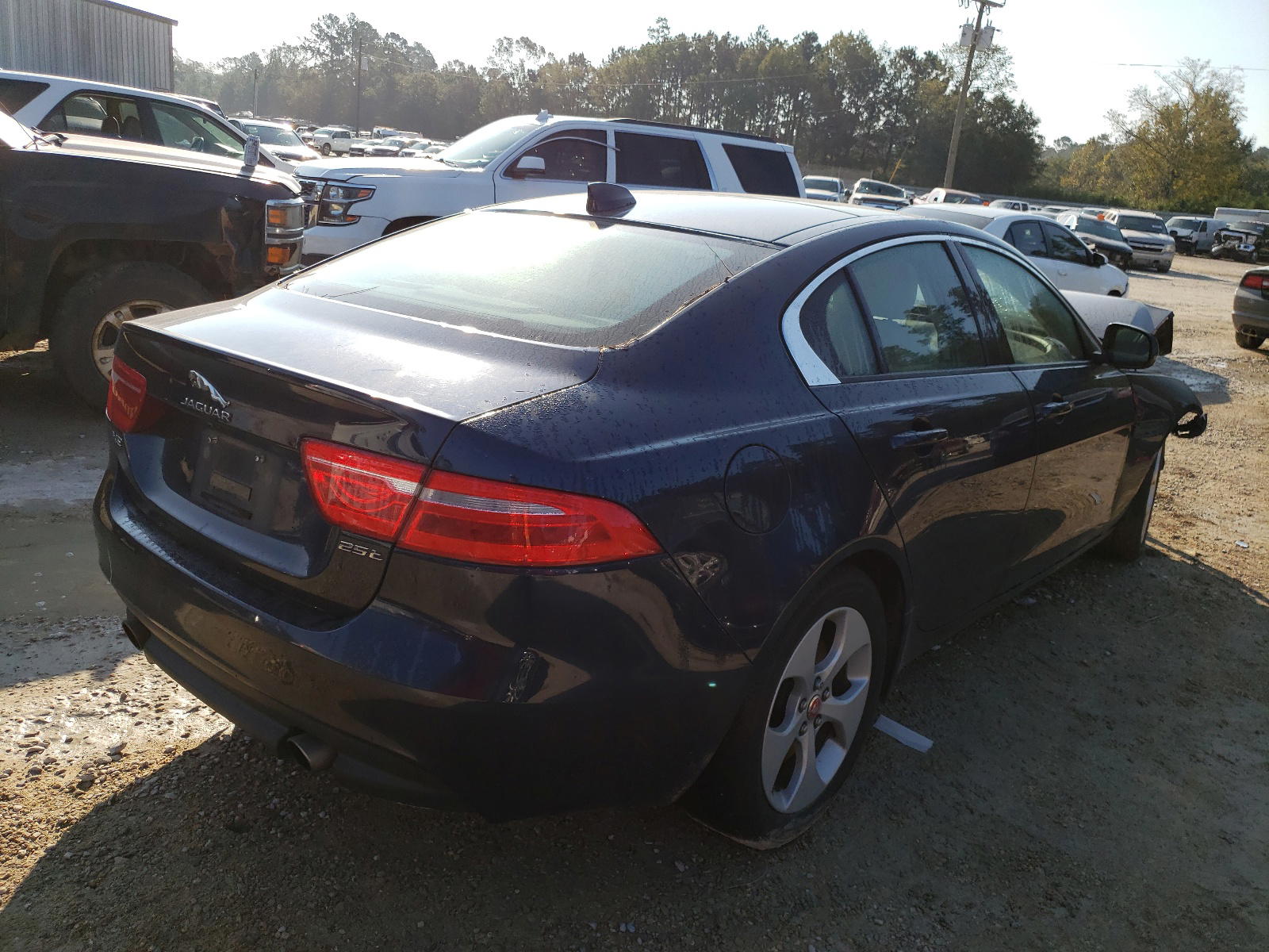 Photo 4 from auction – 2017 JAGUAR XE with VIN SAJAR4BG8HA960766
