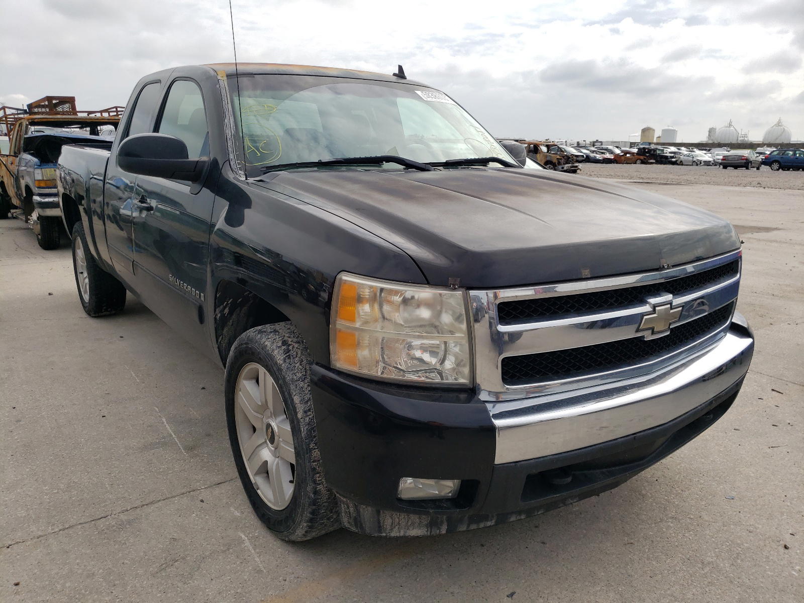 CHEVROLET SILVERADO 2008 with VIN 2GCEC190381206418 - Photo from auction