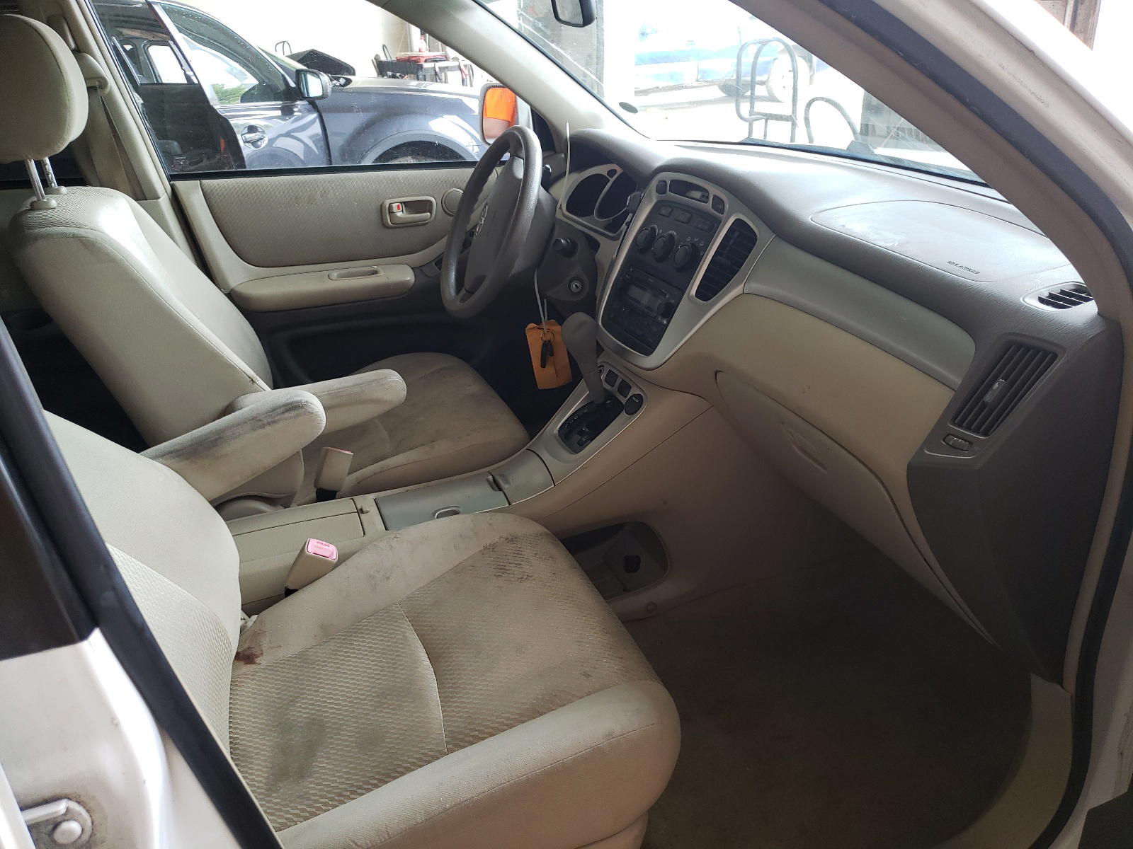 Photo 5 from auction – 2007 TOYOTA HIGHLANDER with VIN JTEGD21A570160788