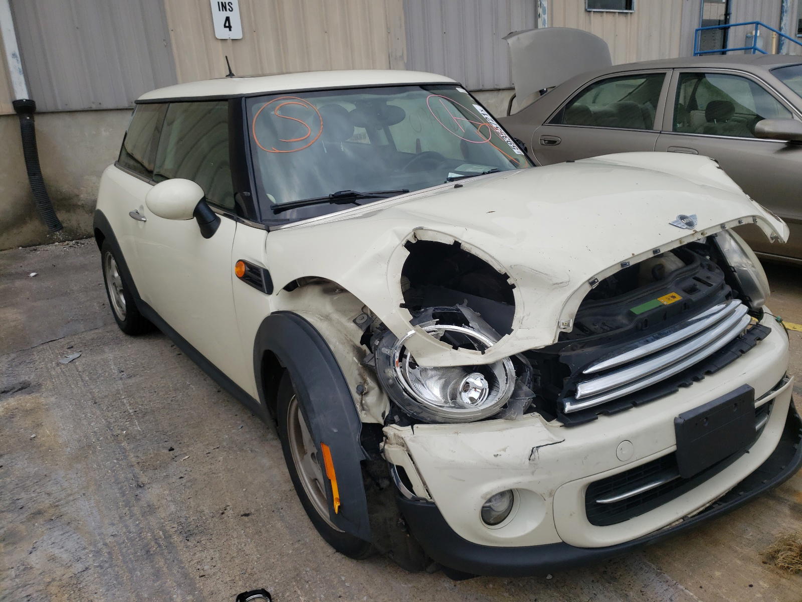 MINI COOPER 2011 with VIN WMWSU3C55BT093344 - Photo from auction