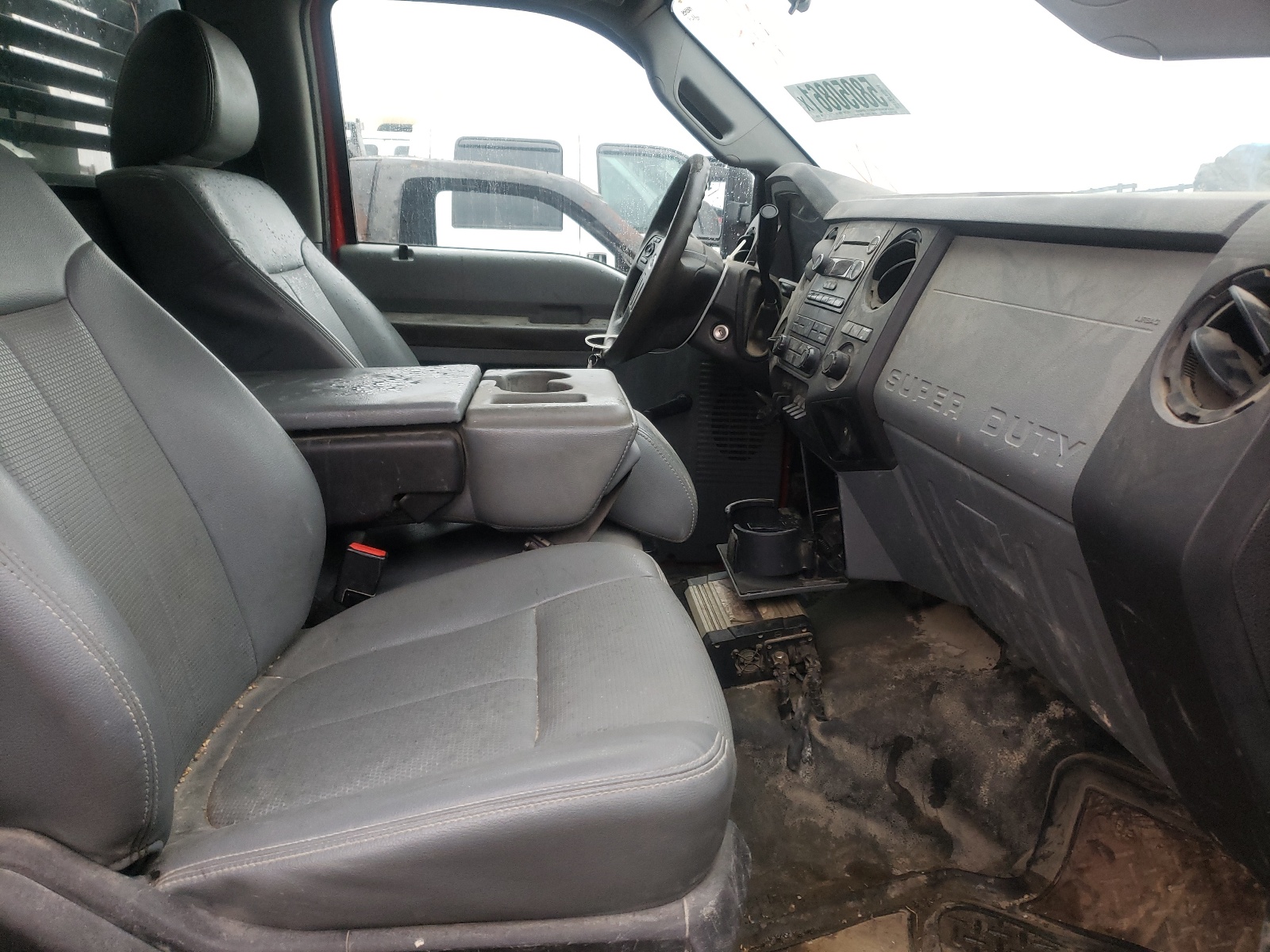 Photo 5 from auction – 2014 FORD F350 SUPER with VIN 1FDRF3G69EEB77864