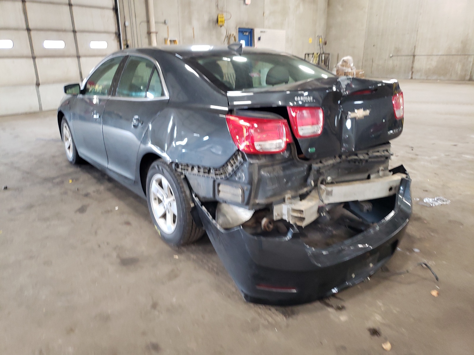 Zdjęcie 3 z aukcji – 2015 CHEVROLET MALIBU LS z VIN 1G11A5SL6FF300324