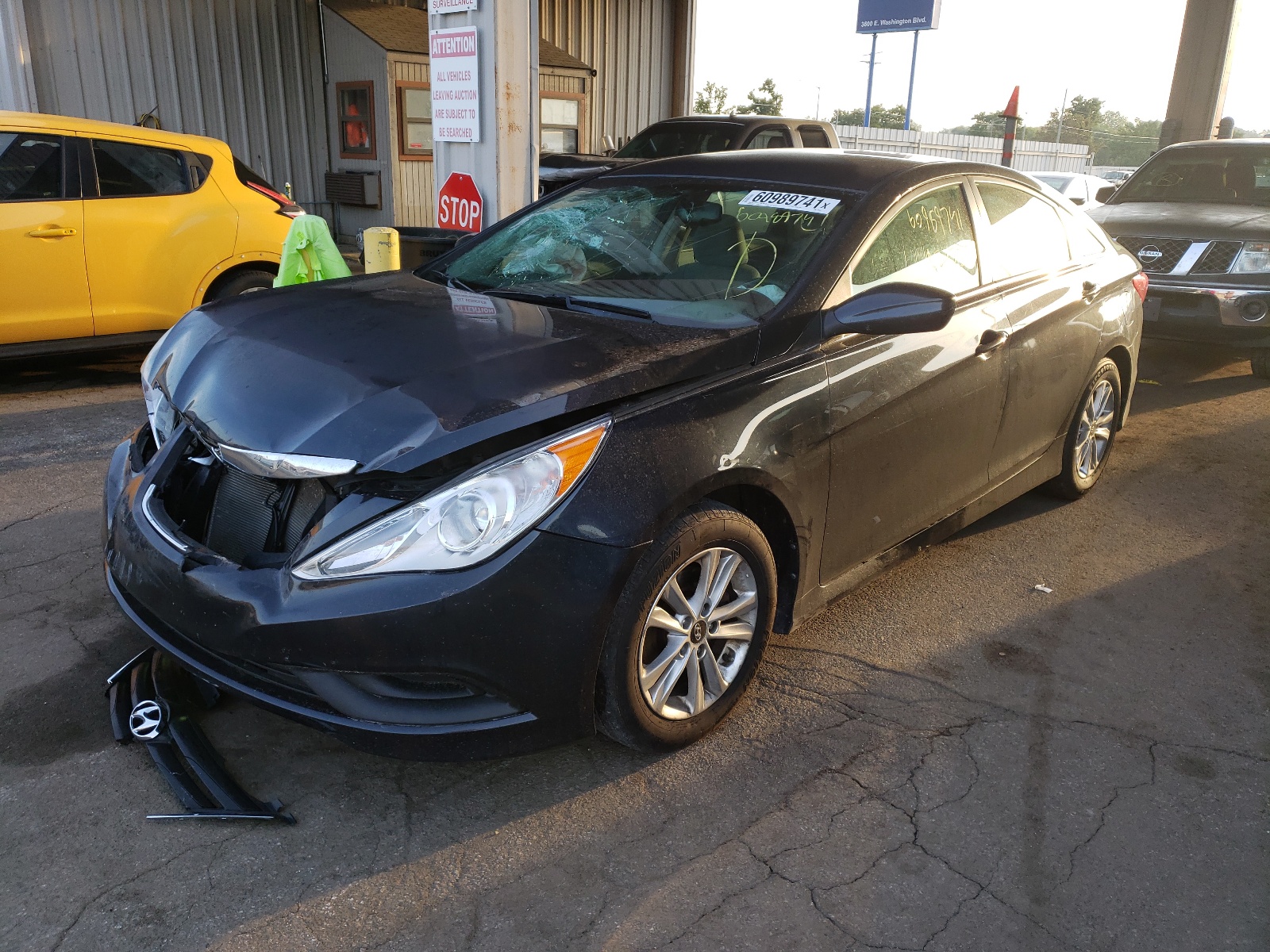 Photo 2 from auction – 2014 HYUNDAI SONATA GLS with VIN 5NPEB4AC0EH858403