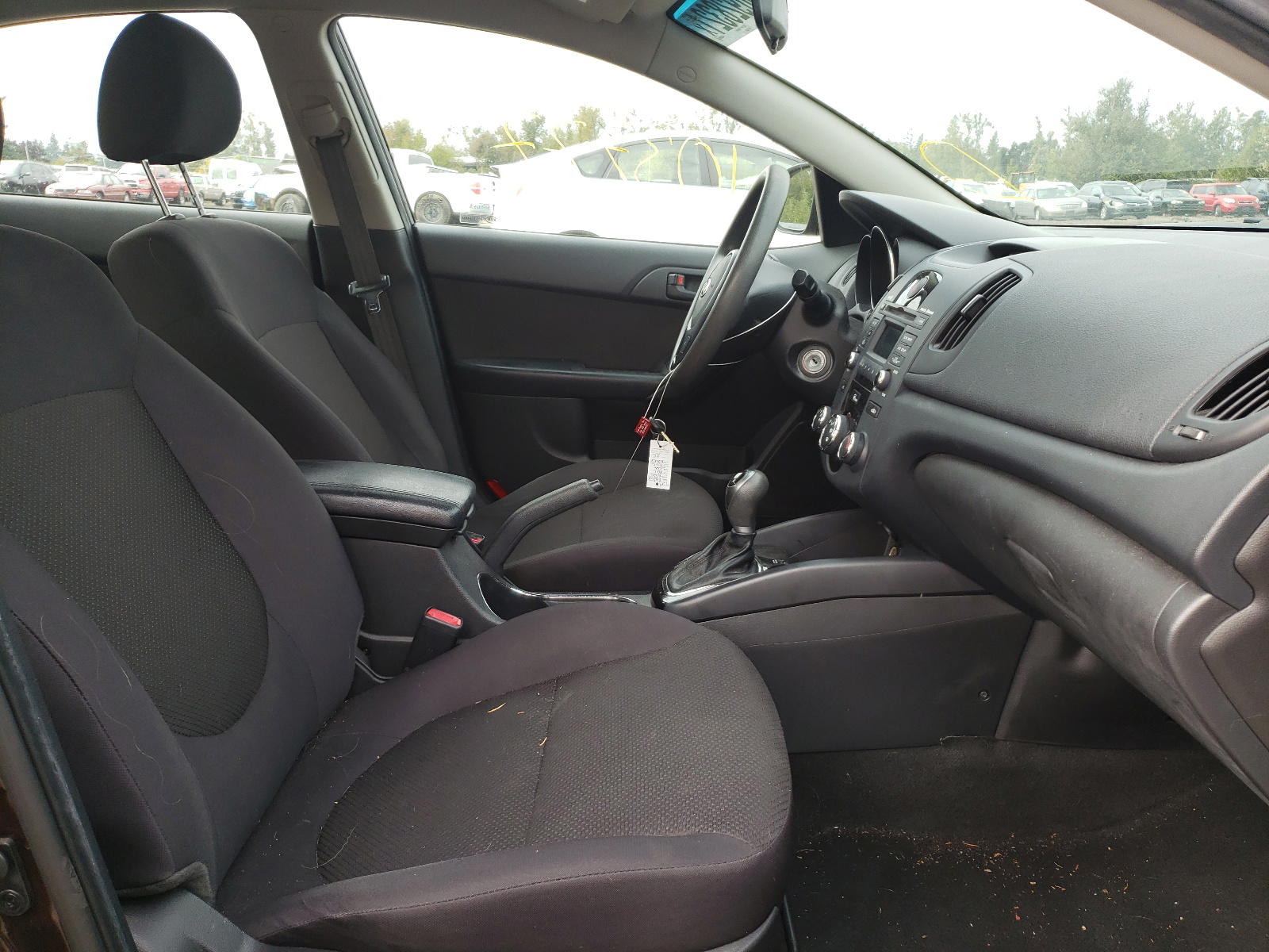 Photo 5 from auction – 2011 KIA FORTE EX with VIN KNAFU4A24B5448296