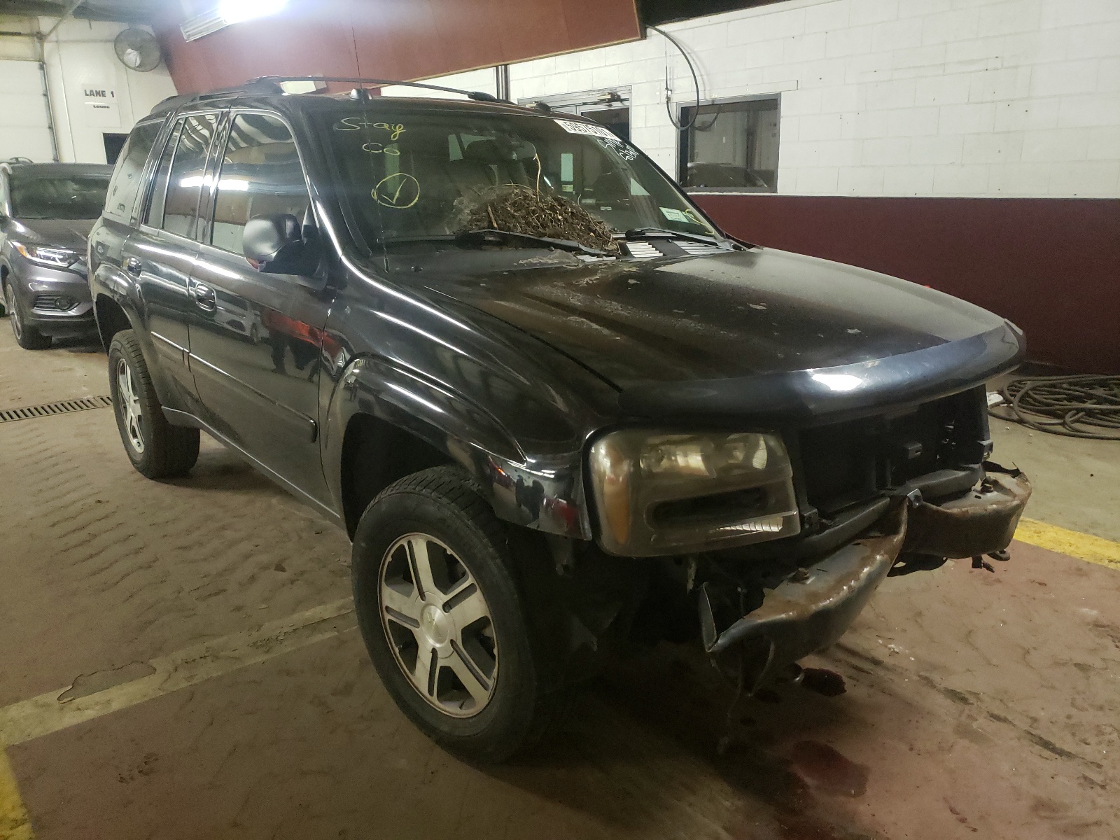 CHEVROLET TRAILBLAZE 2005 with VIN 1GNDT13S352308231 - Photo from auction