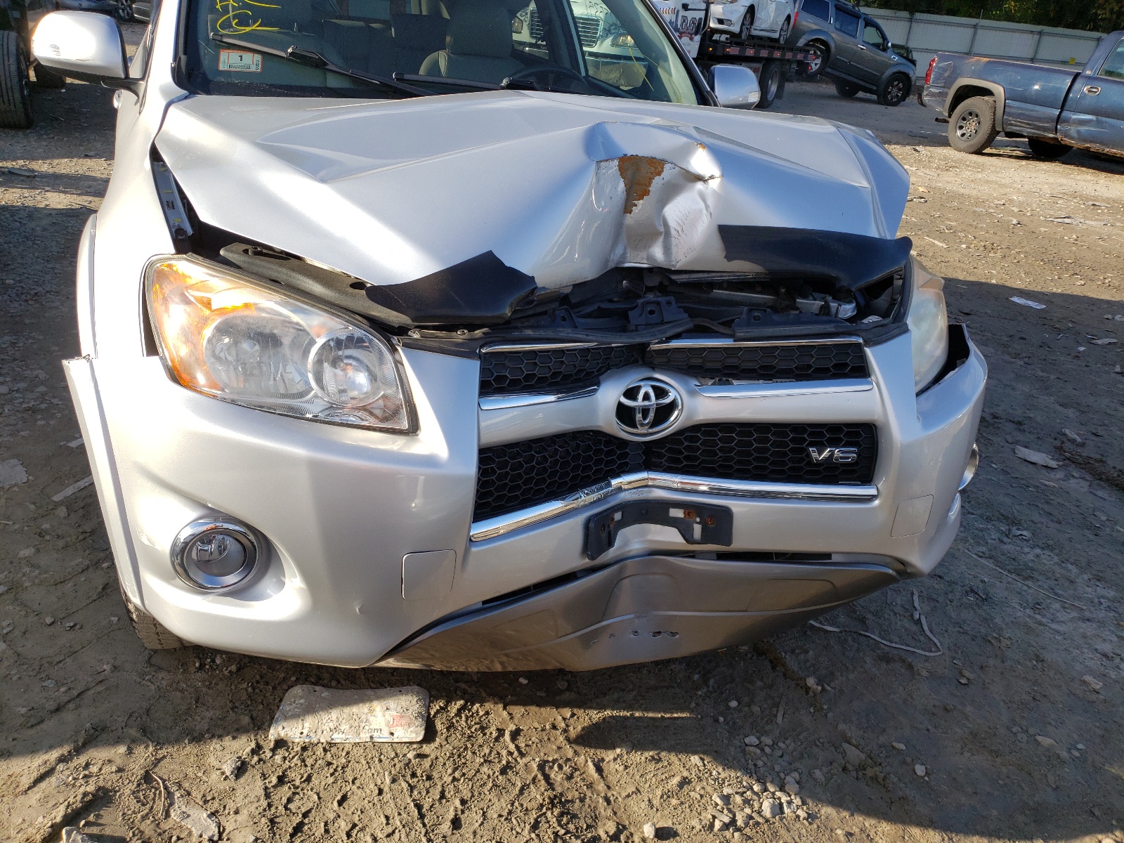Photo 9 from auction – 2010 TOYOTA RAV4 LIMIT with VIN JTMDK4DV3AD014462