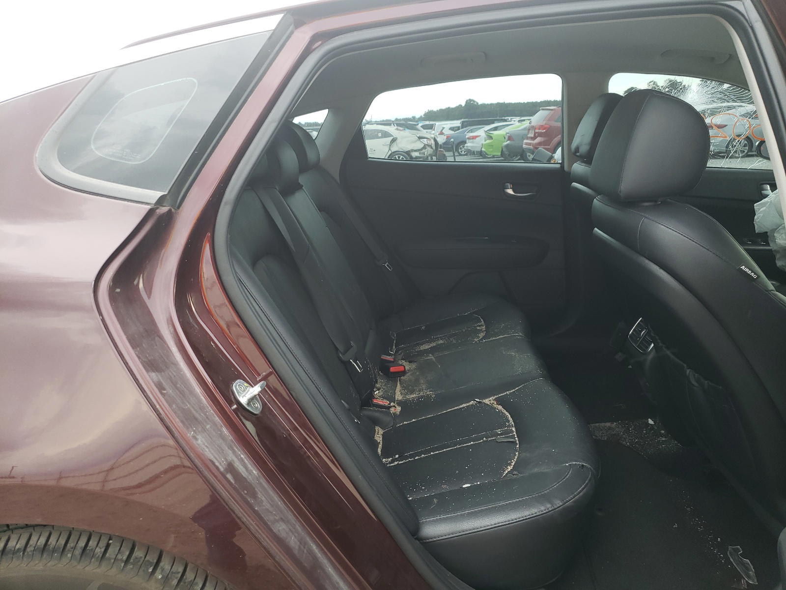 Photo 6 from auction – 2016 KIA OPTIMA with VIN 5XXGU4L39GG119285