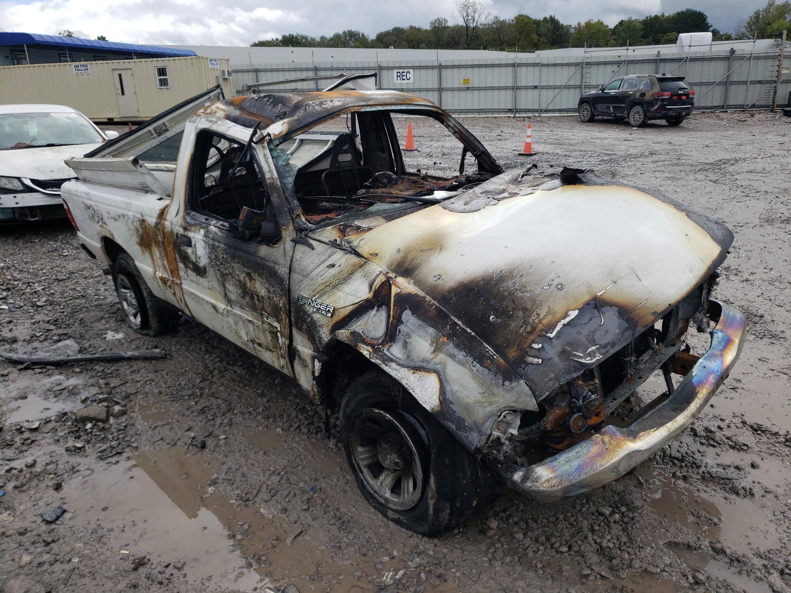 FORD RANGER 2002 with VIN 1FTYR10DX2PB07617 - Photo from auction