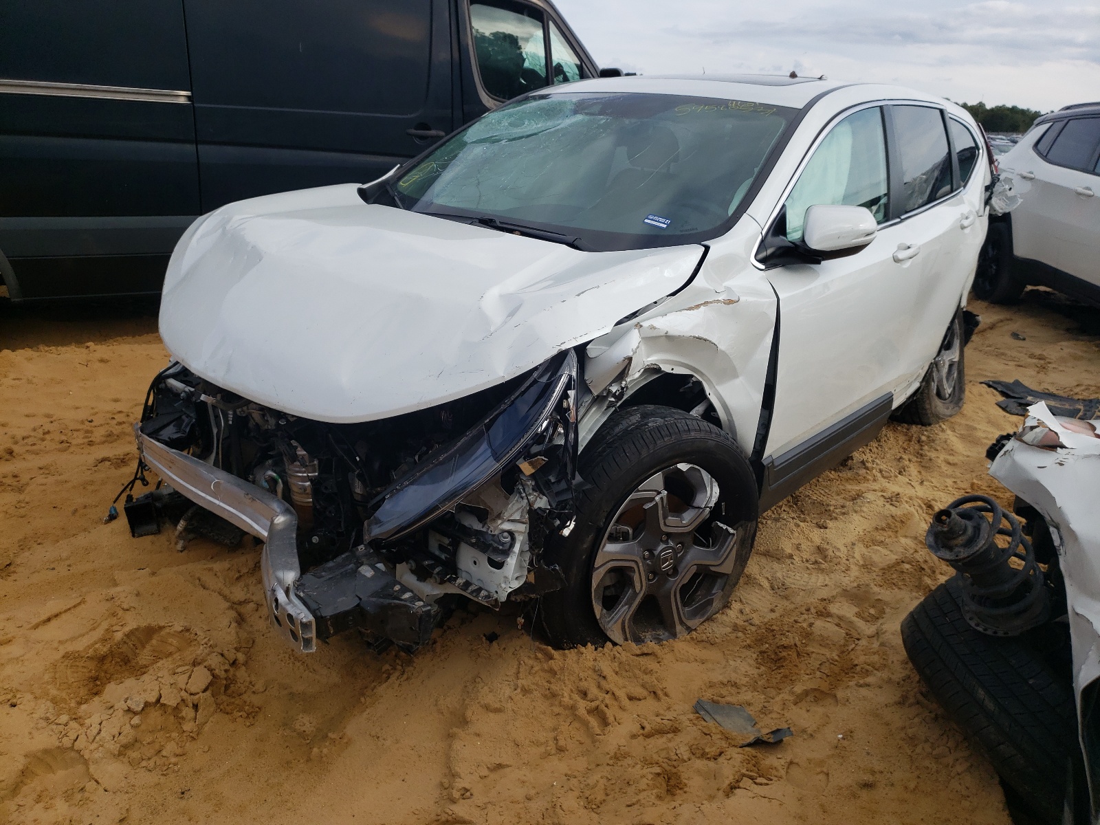 Photo 2 from auction – 2019 HONDA CR-V EXL with VIN 7FARW2H87KE043982