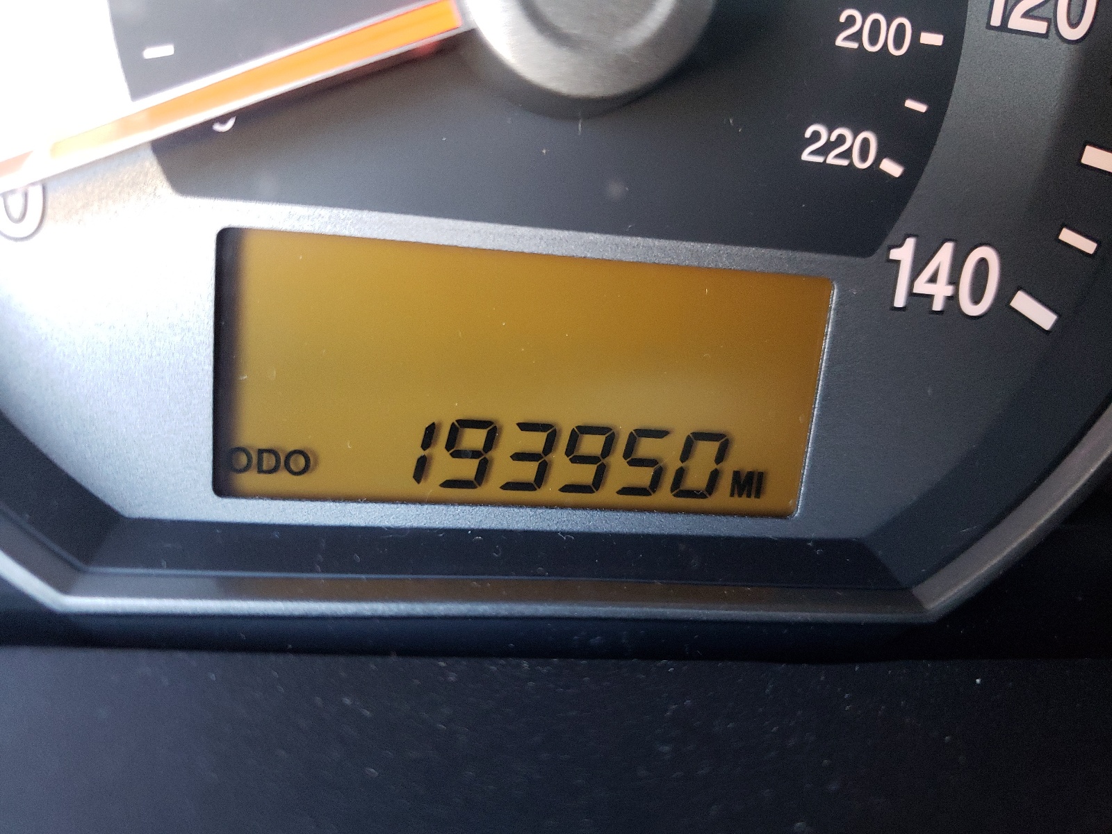 Photo 8 from auction – 2007 KIA RONDO LX with VIN KNAFG526777062210