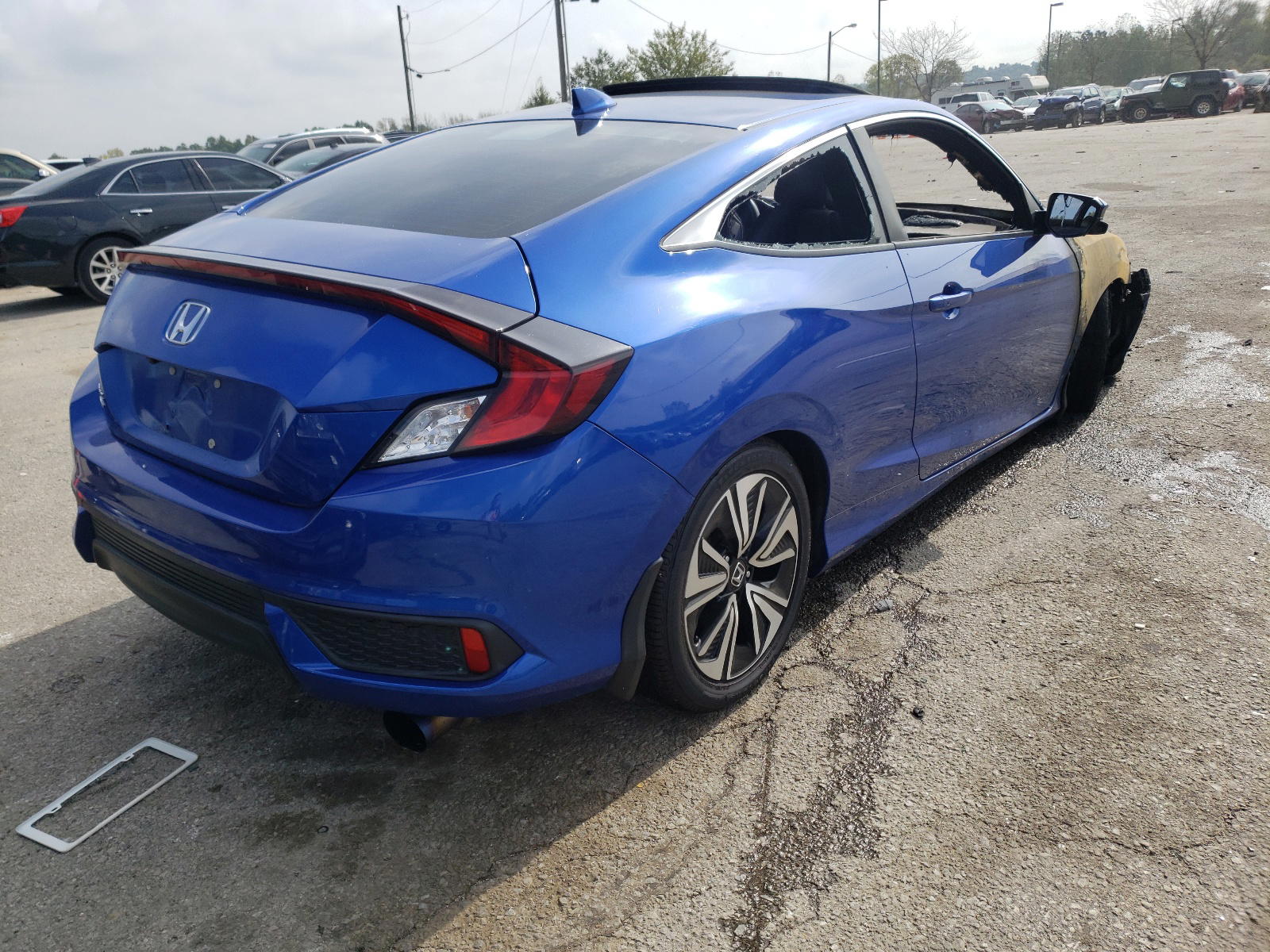 Photo 4 from auction – 2016 HONDA CIVIC EX with VIN 2HGFC3B35GH359104