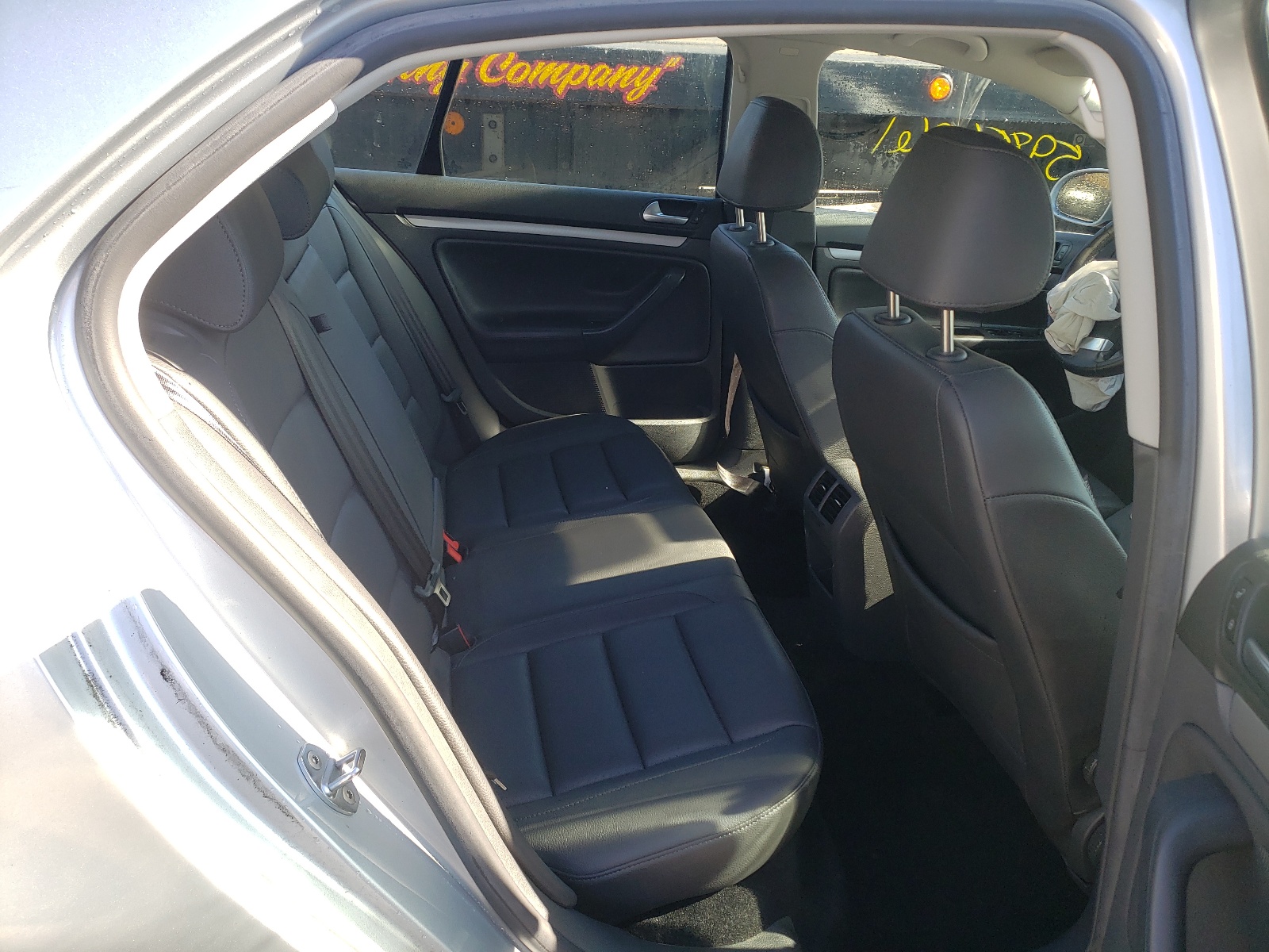 Photo 6 from auction – 2008 VOLKSWAGEN JETTA SE with VIN 3VWRZ71K08M080220