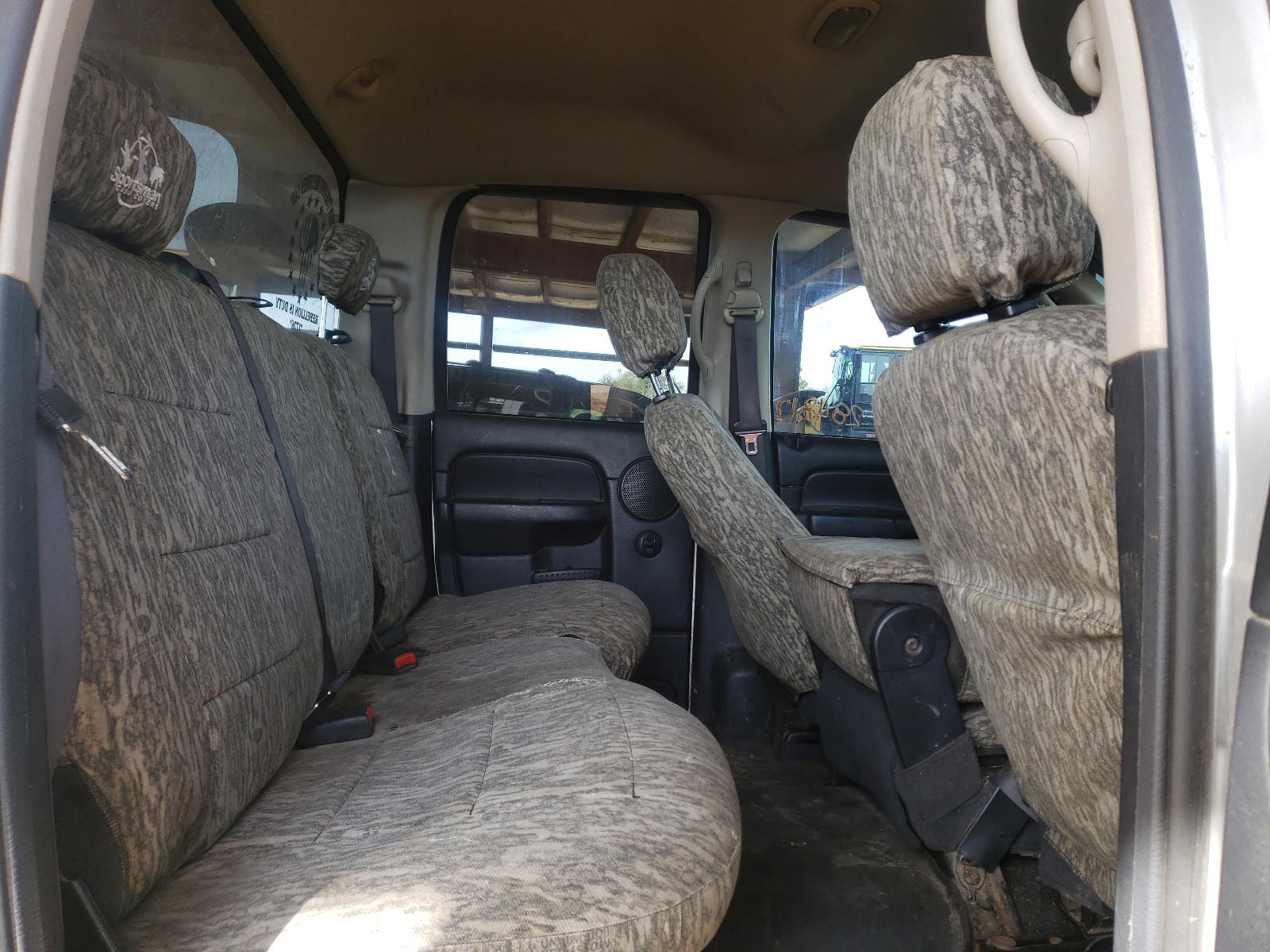 Photo 6 from auction – 2004 DODGE RAM 2500 S with VIN 3D7KU28C14G146115