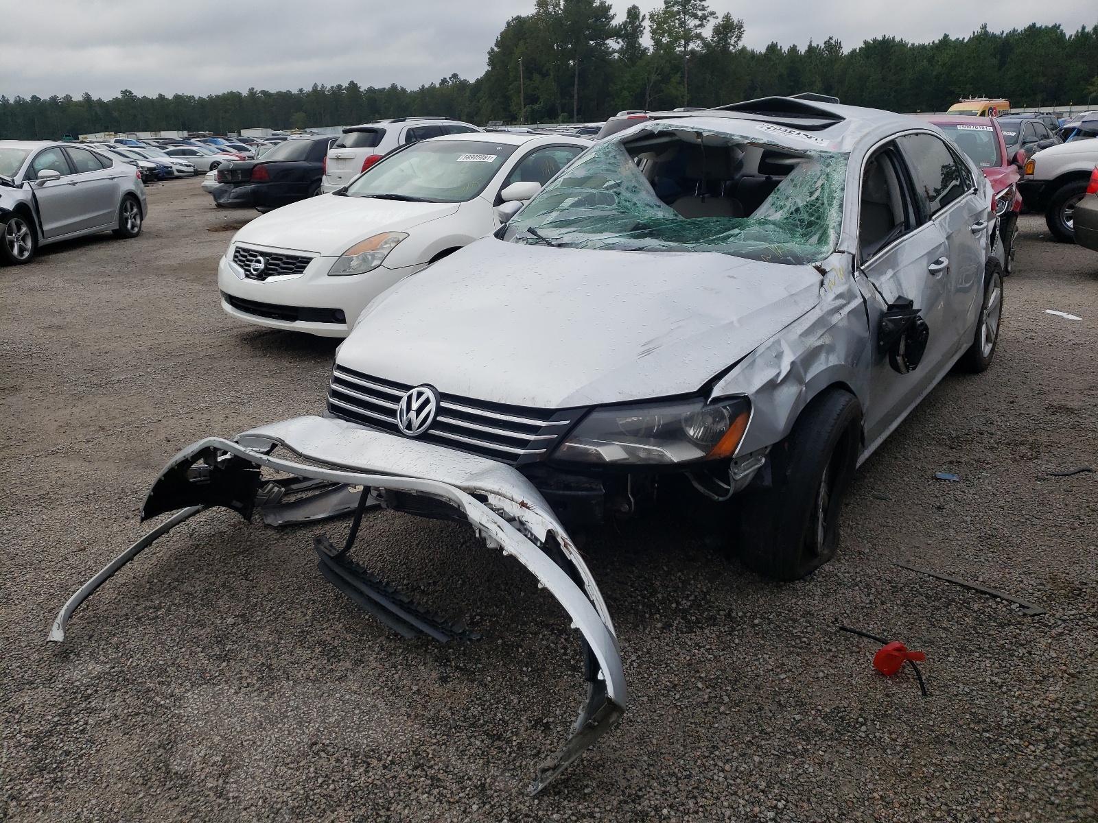 Photo 2 from auction – 2013 VOLKSWAGEN PASSAT SE with VIN 1VWBP7A35DC132016