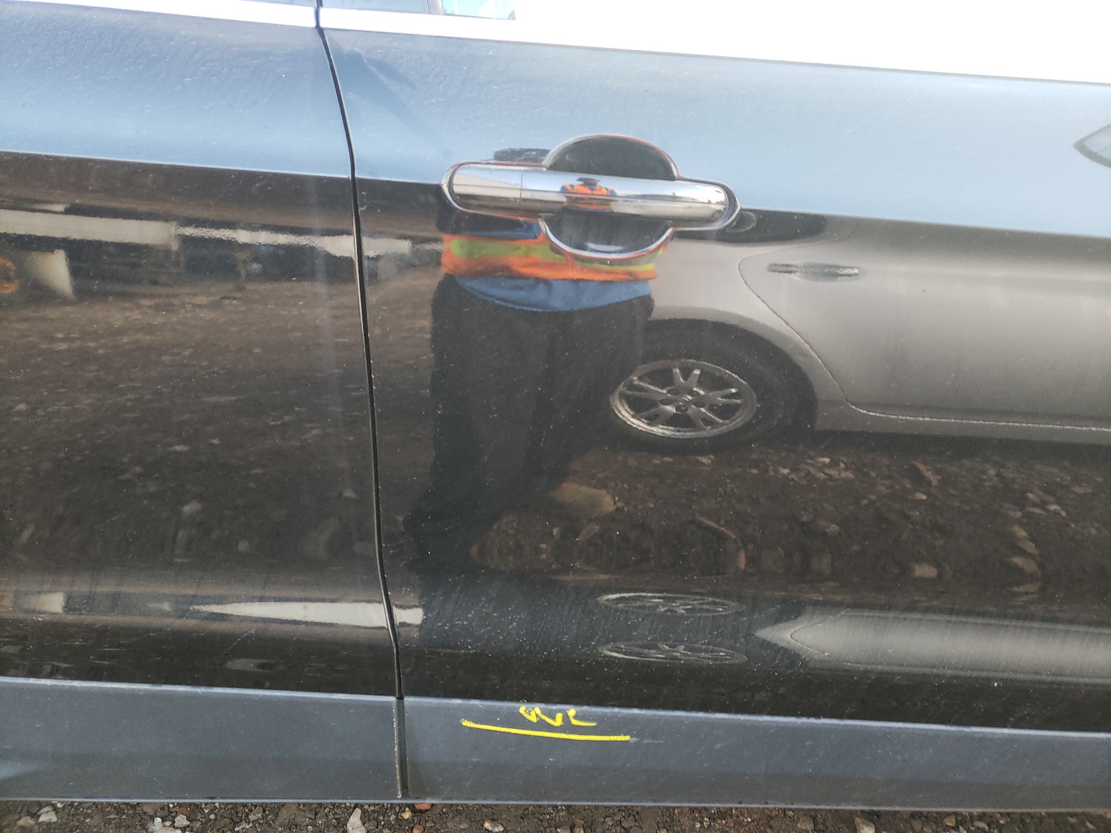 Photo 9 from auction – 2016 FORD ESCAPE SE with VIN 1FMCU0GXXGUC01472