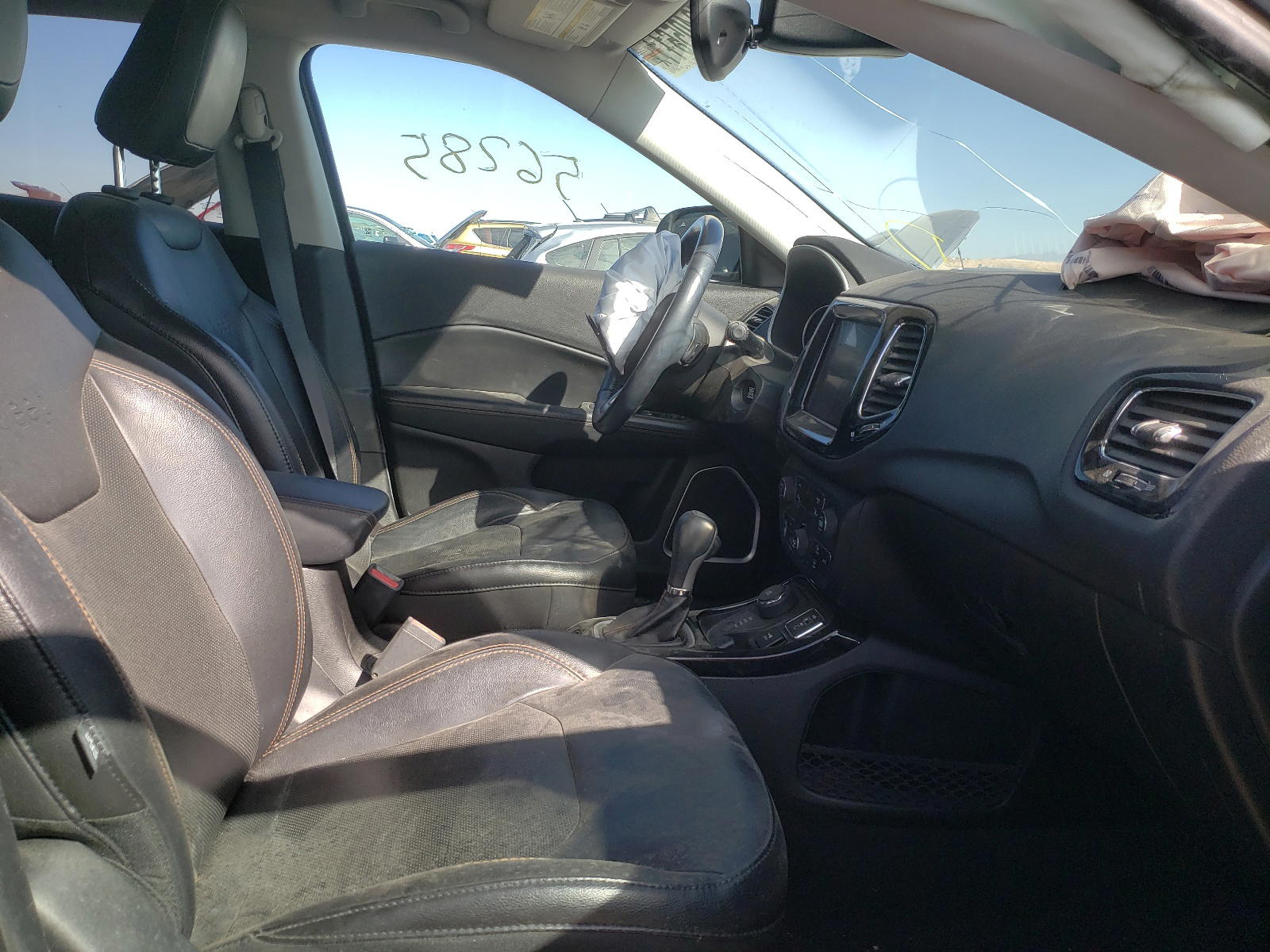 Photo 5 from auction – 2018 JEEP COMPASS LI with VIN 3C4NJDCB8JT442553