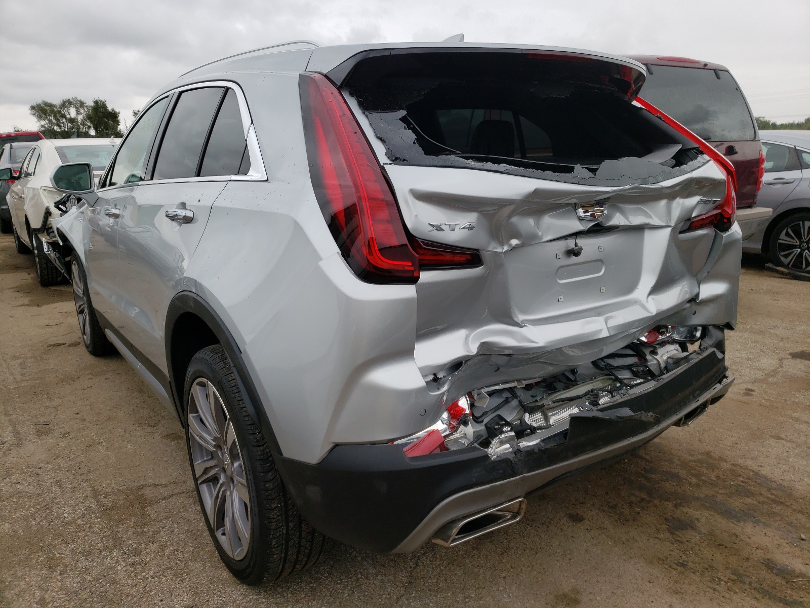 Photo 3 from auction – 2020 CADILLAC XT4 PREMIU with VIN 1GYFZCR40LF149642