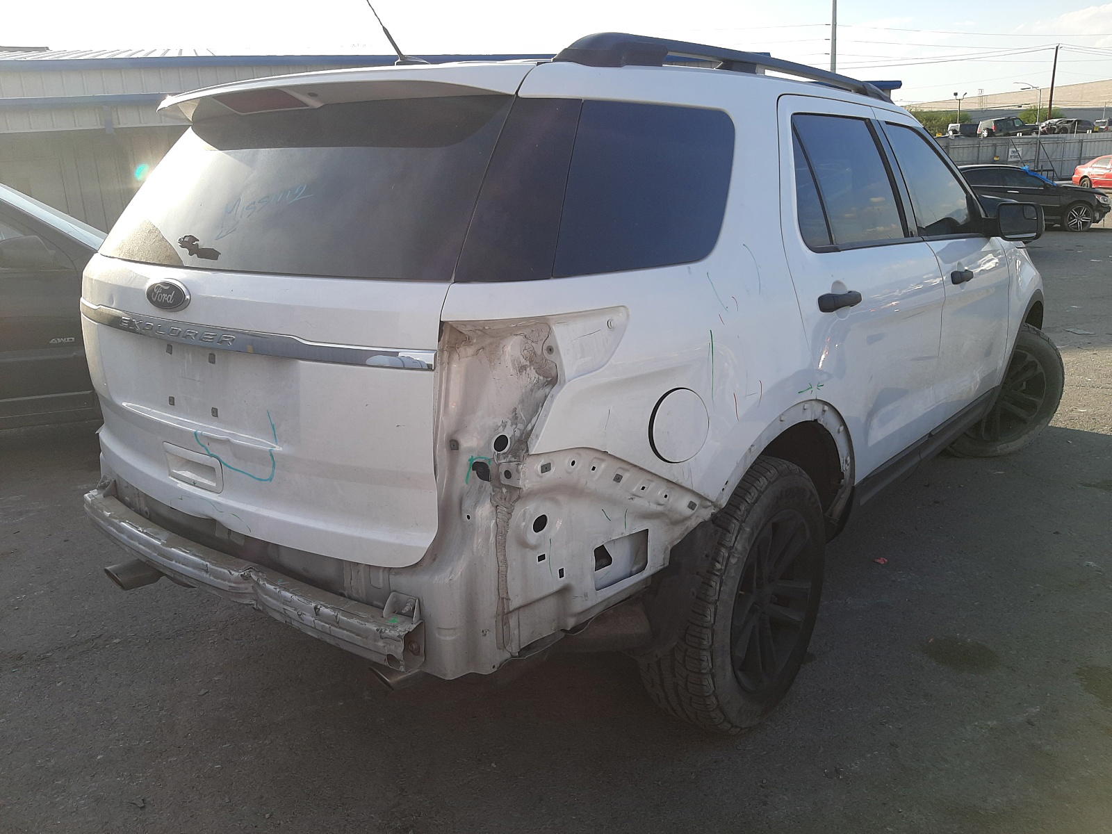 Photo 4 from auction – 2015 FORD EXPLORER with VIN 1FM5K7B87FGA03551