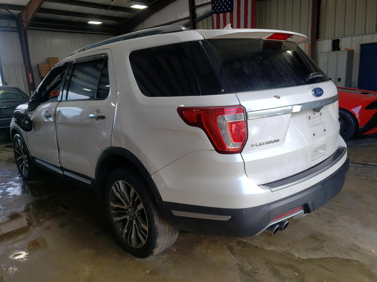 Photo 3 from auction – 2018 FORD EXPLORER P with VIN 1FM5K8HT7JGC40034
