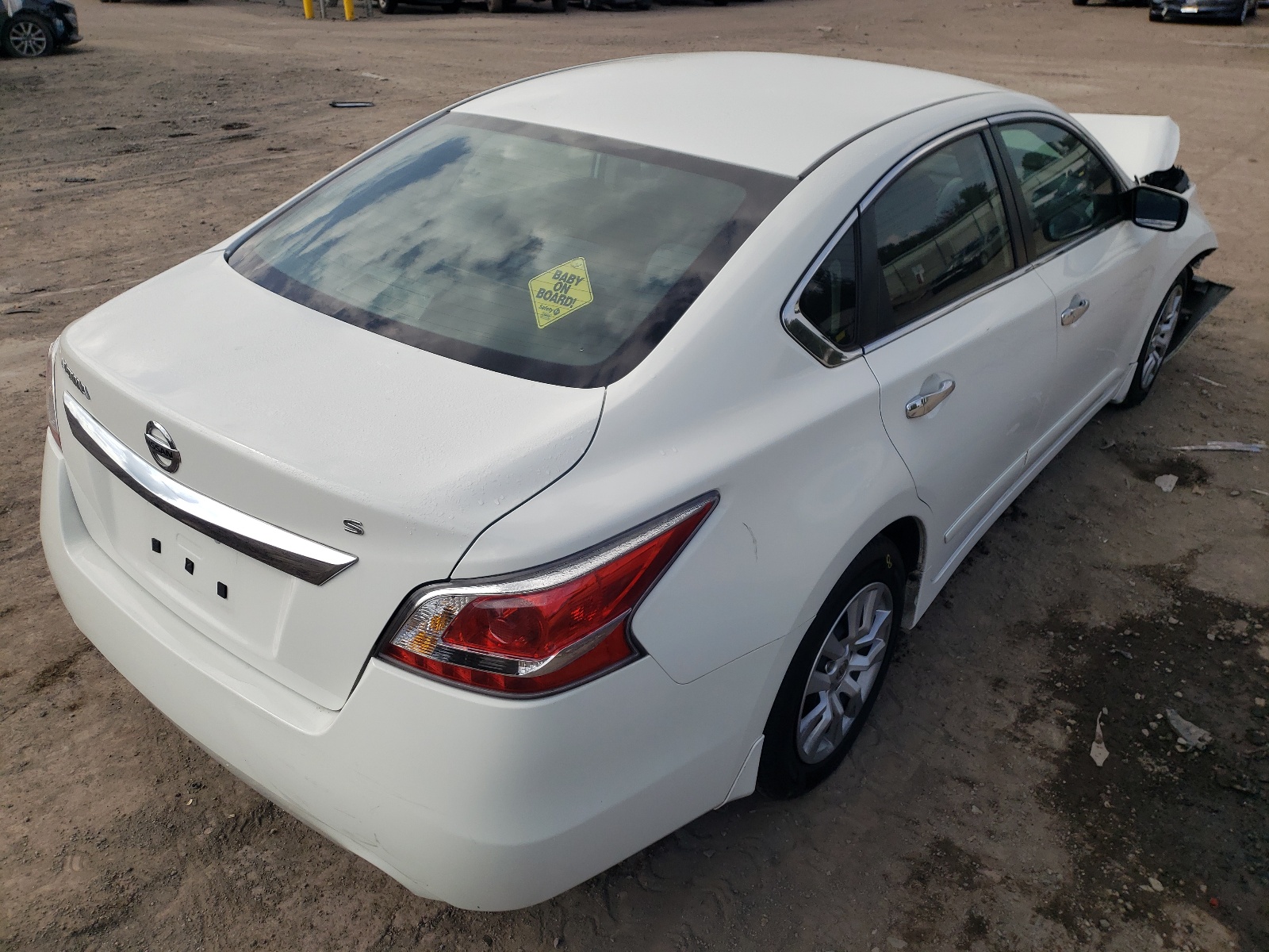 Photo 4 from auction – 2015 NISSAN ALTIMA 2.5 with VIN 1N4AL3AP2FC292269