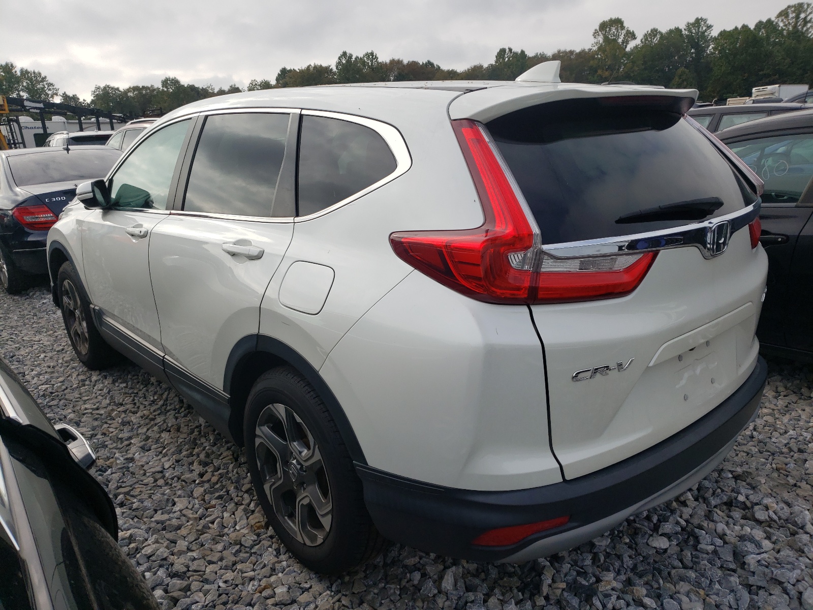 Photo 3 from auction – 2017 HONDA CR-V EX with VIN 2HKRW2H55HH635733