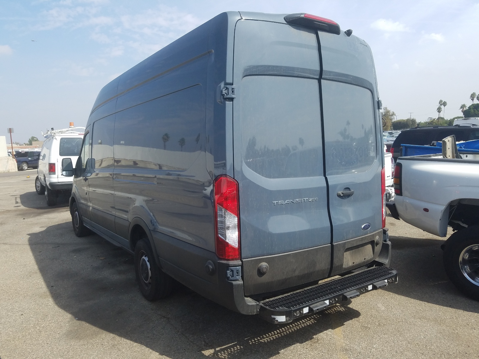 Photo 3 from auction – 2020 FORD TRANSIT T- with VIN 1FTBR3X82LKB26770