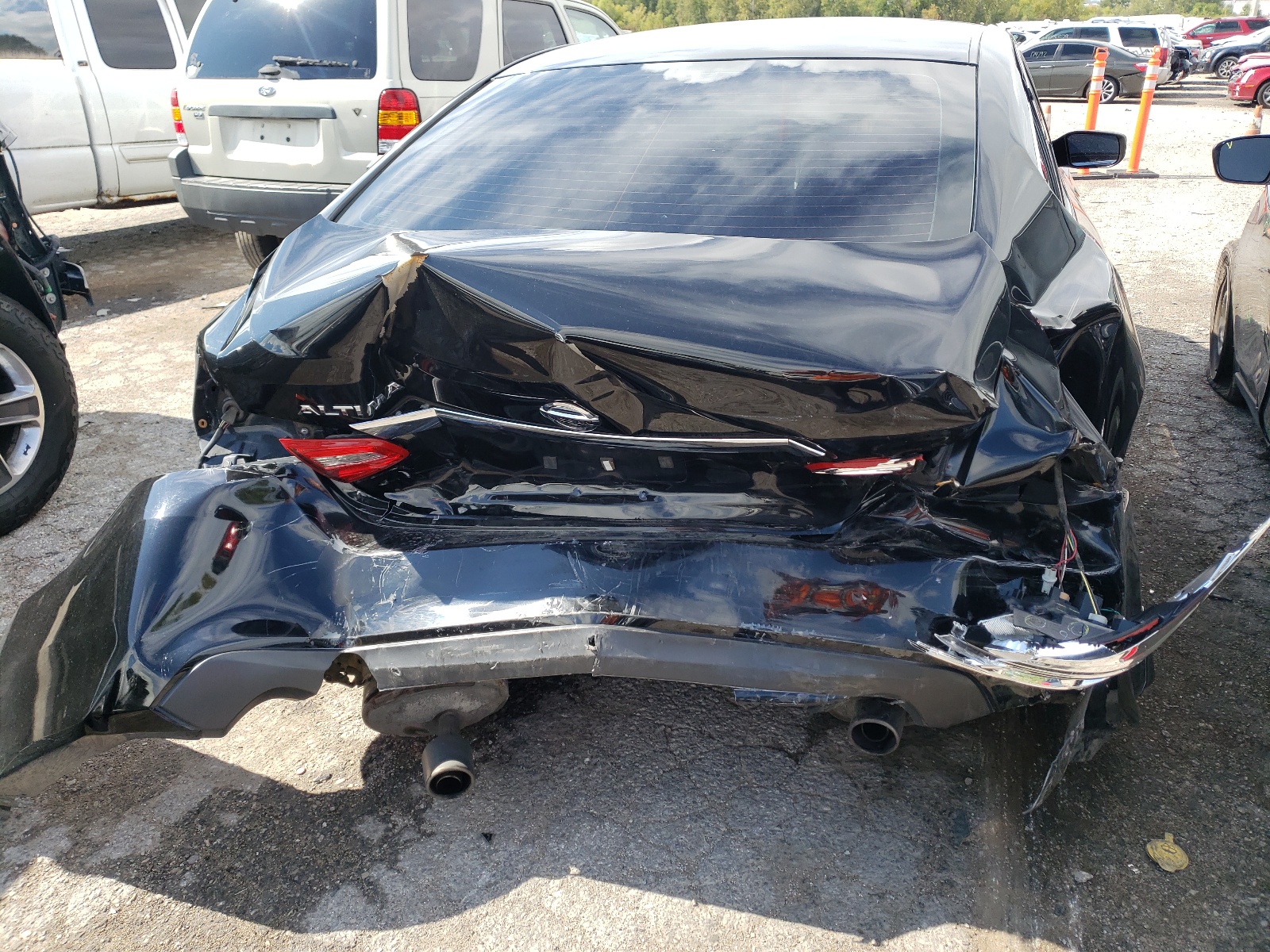 Photo 9 from auction – 2016 NISSAN ALTIMA 2.5 with VIN 1N4AL3AP8GC258063