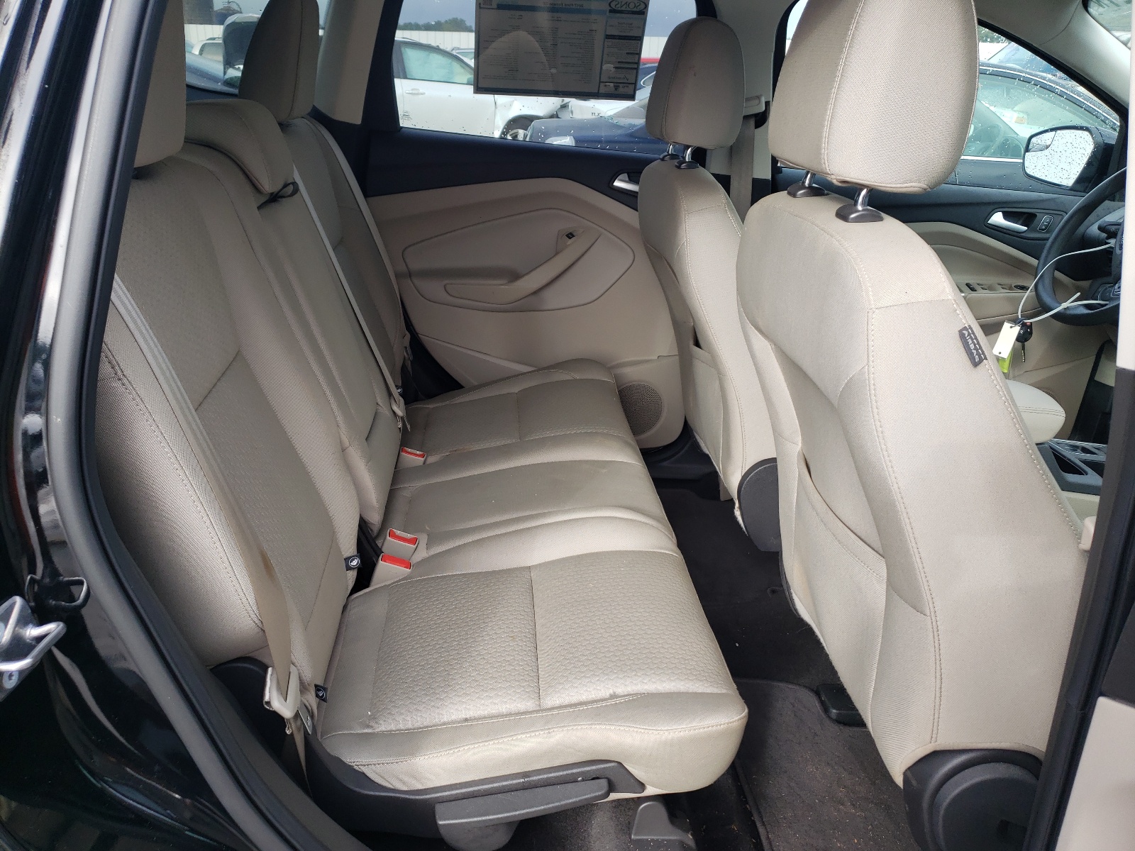 Photo 6 from auction – 2017 FORD ESCAPE SE with VIN 1FMCU0GD6HUE43022