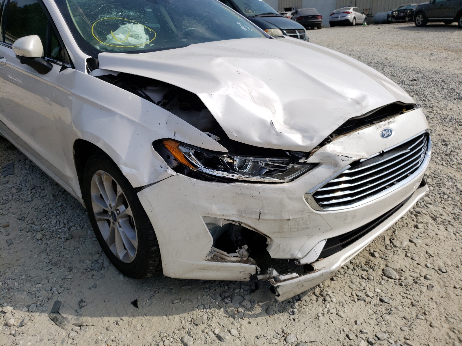 Photo 9 from auction – 2019 FORD FUSION SE with VIN 3FA6P0HD3KR246028