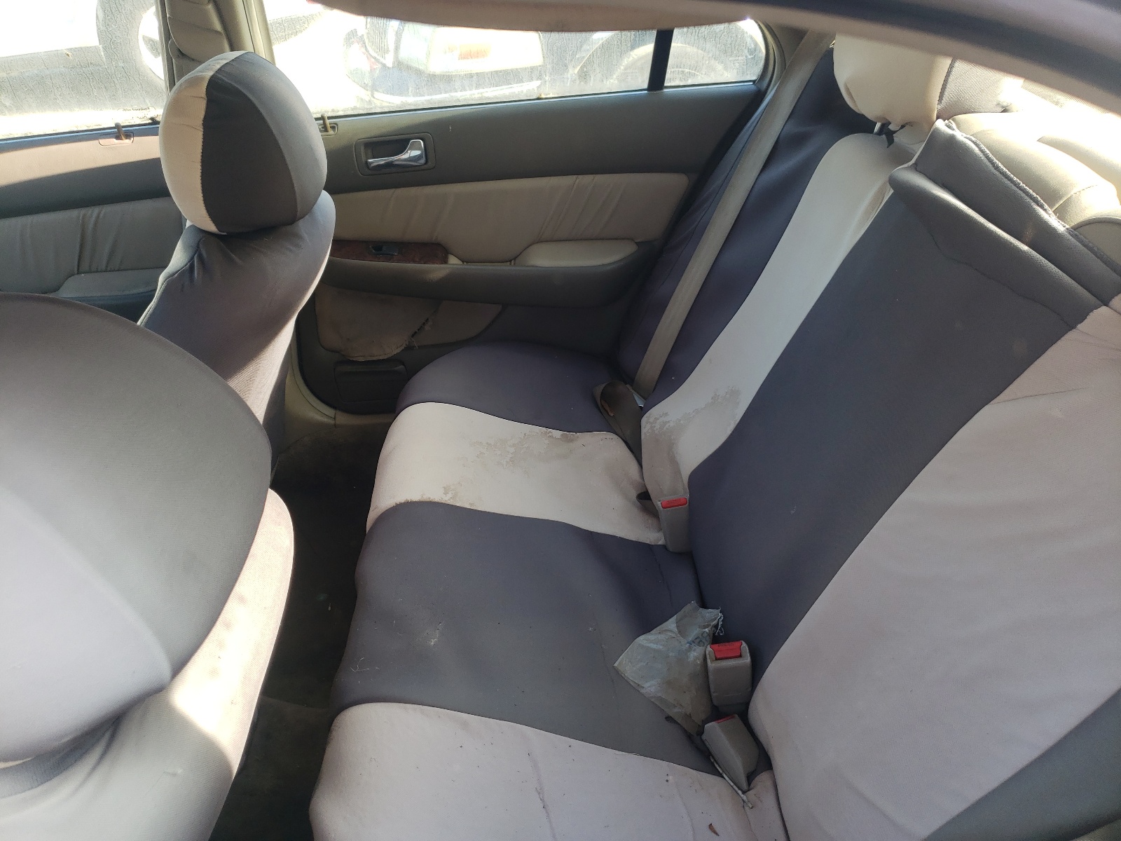 Photo 6 from auction – 1996 ACURA RL with VIN JH4KA9651TC008042