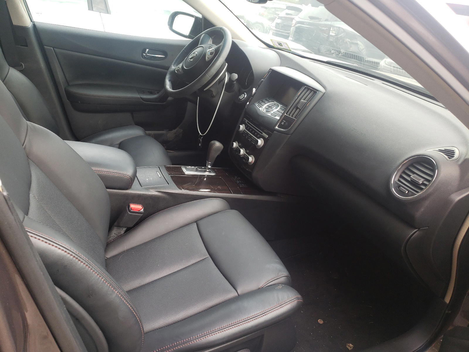 Photo 5 from auction – 2014 NISSAN MAXIMA S with VIN 1N4AA5AP0EC450155