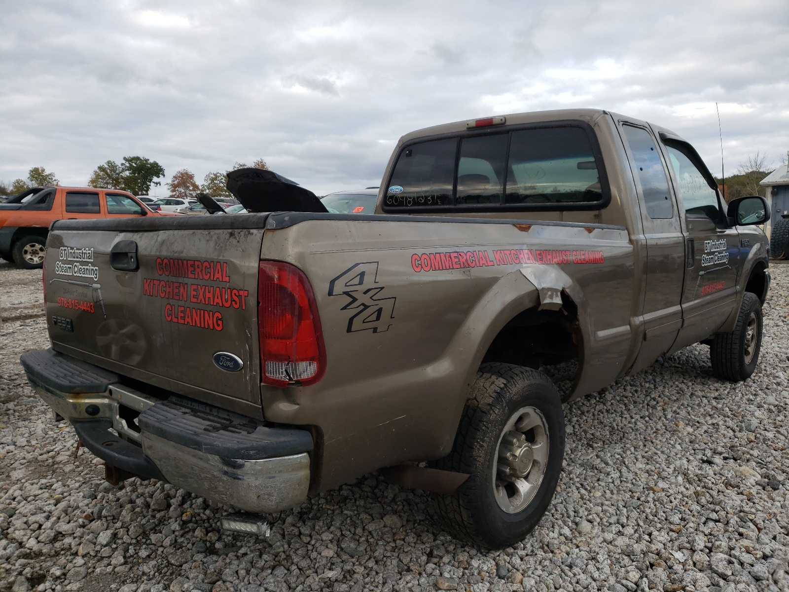 Photo 4 from auction – 2002 FORD F250 SUPER with VIN 1FTNX21S22ED41550