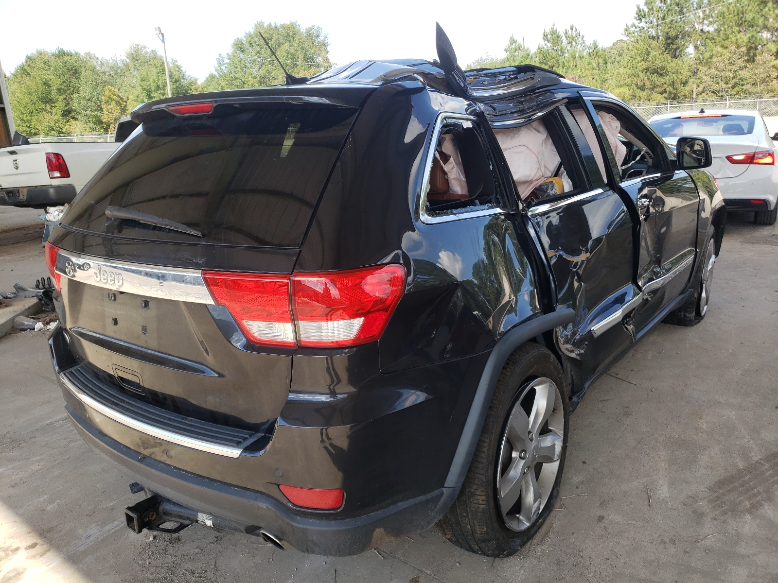 Photo 4 from auction – 2012 JEEP GRAND CHER with VIN 1C4RJECG1CC305200