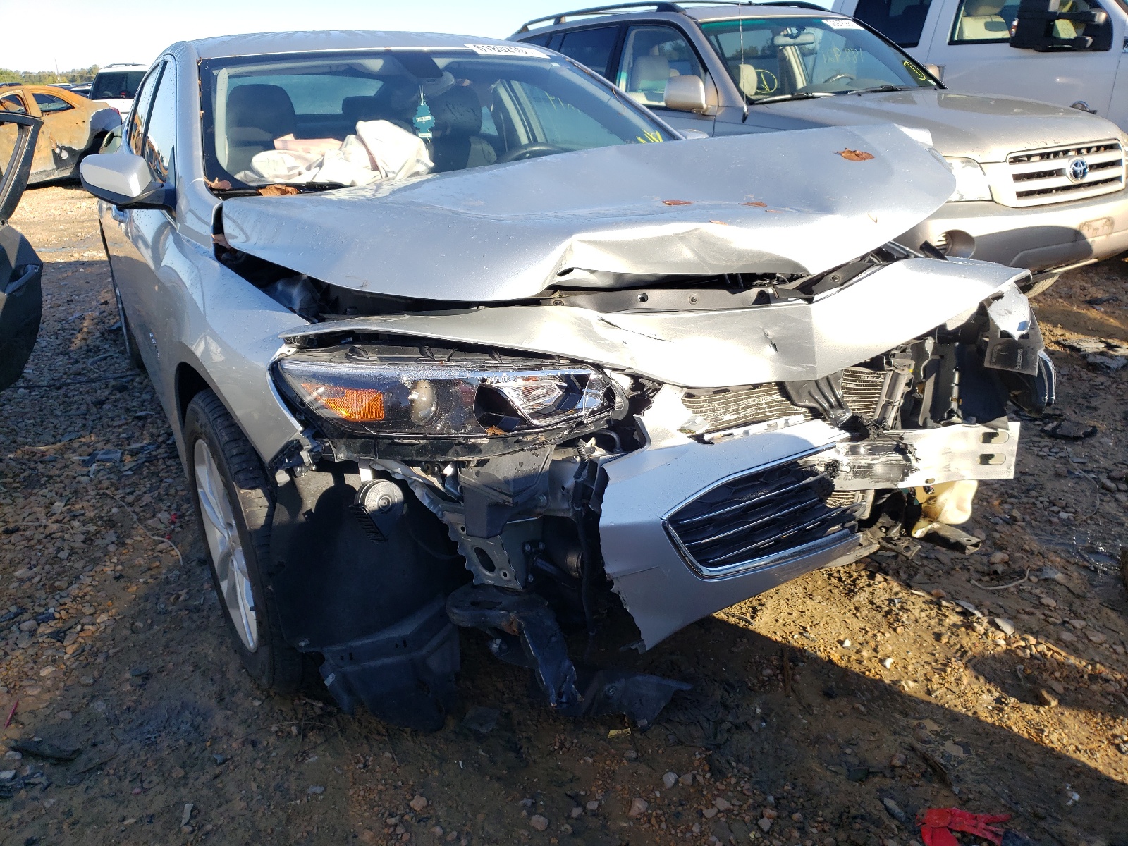 Photo 9 from auction – 2018 CHEVROLET MALIBU LT with VIN 1G1ZD5ST6JF174758