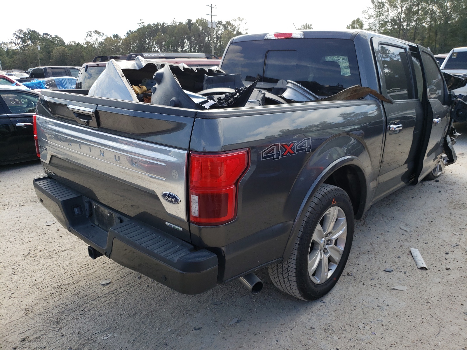 Photo 4 from auction – 2019 FORD F150 SUPER with VIN 1FTEW1E49KFB84358