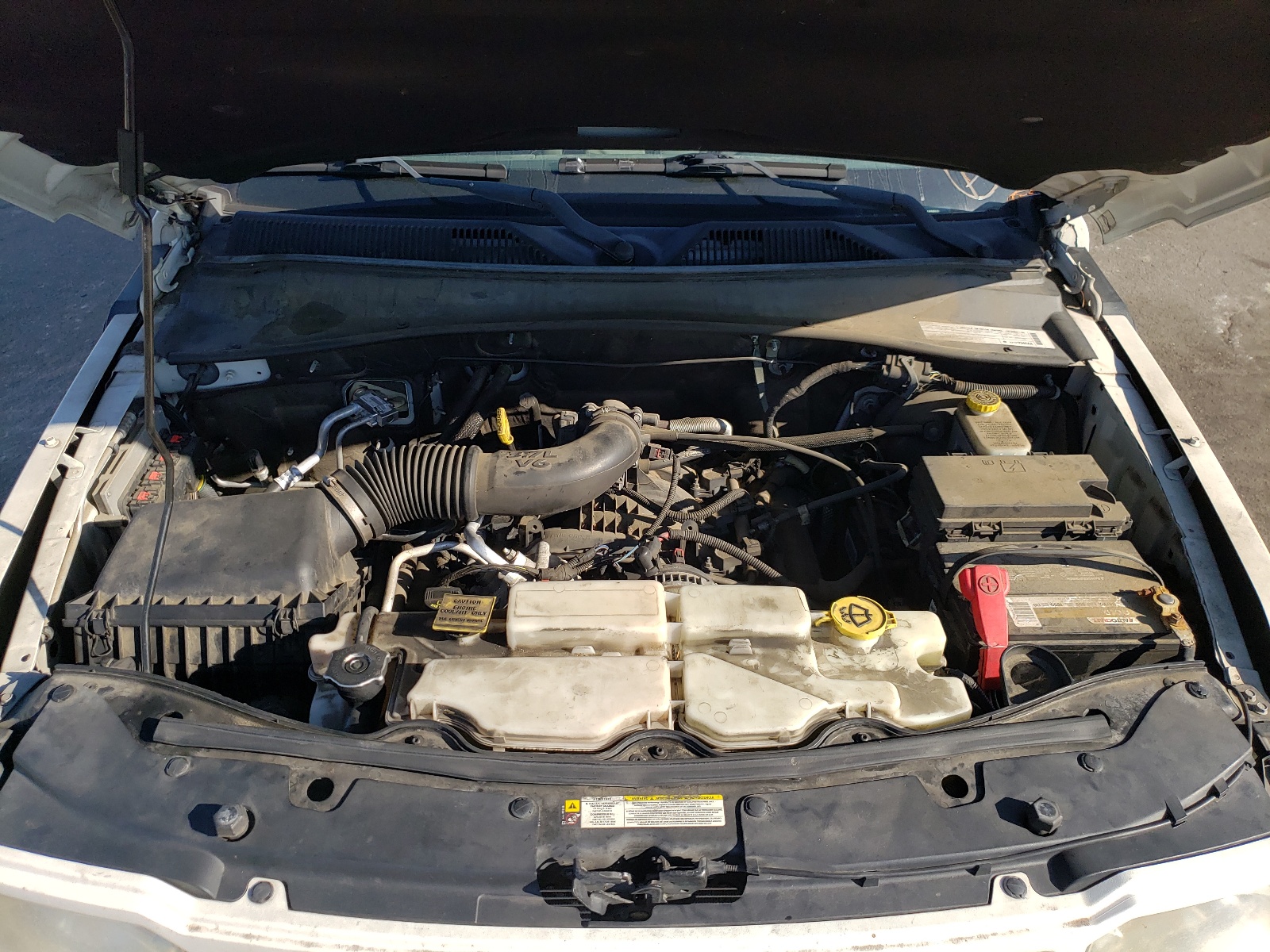 Photo 7 from auction – 2008 JEEP LIBERTY SP with VIN 1J8GP28K08W194803