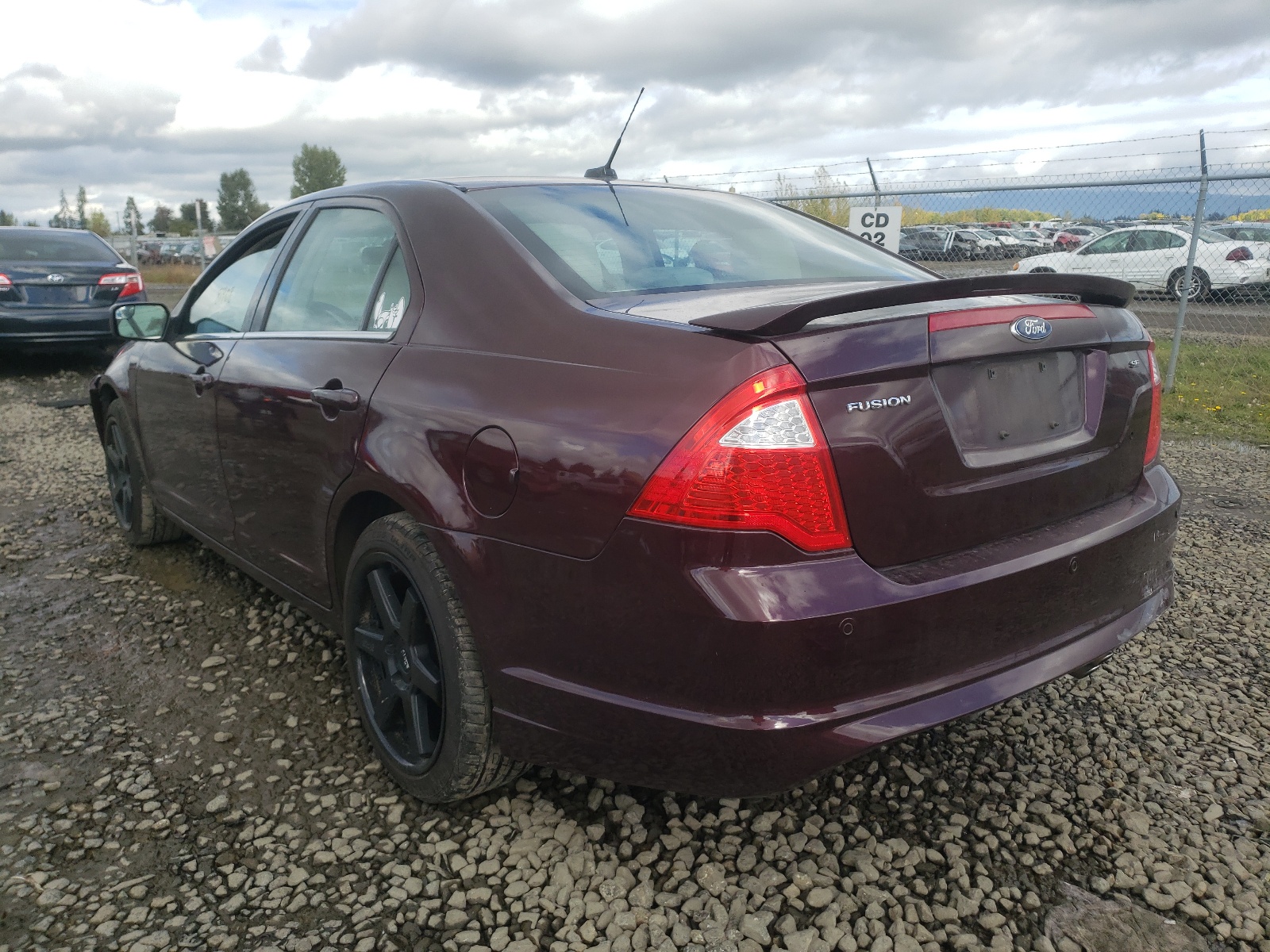 Photo 3 from auction – 2011 FORD FUSION SE with VIN 3FAHP0HA8BR128619